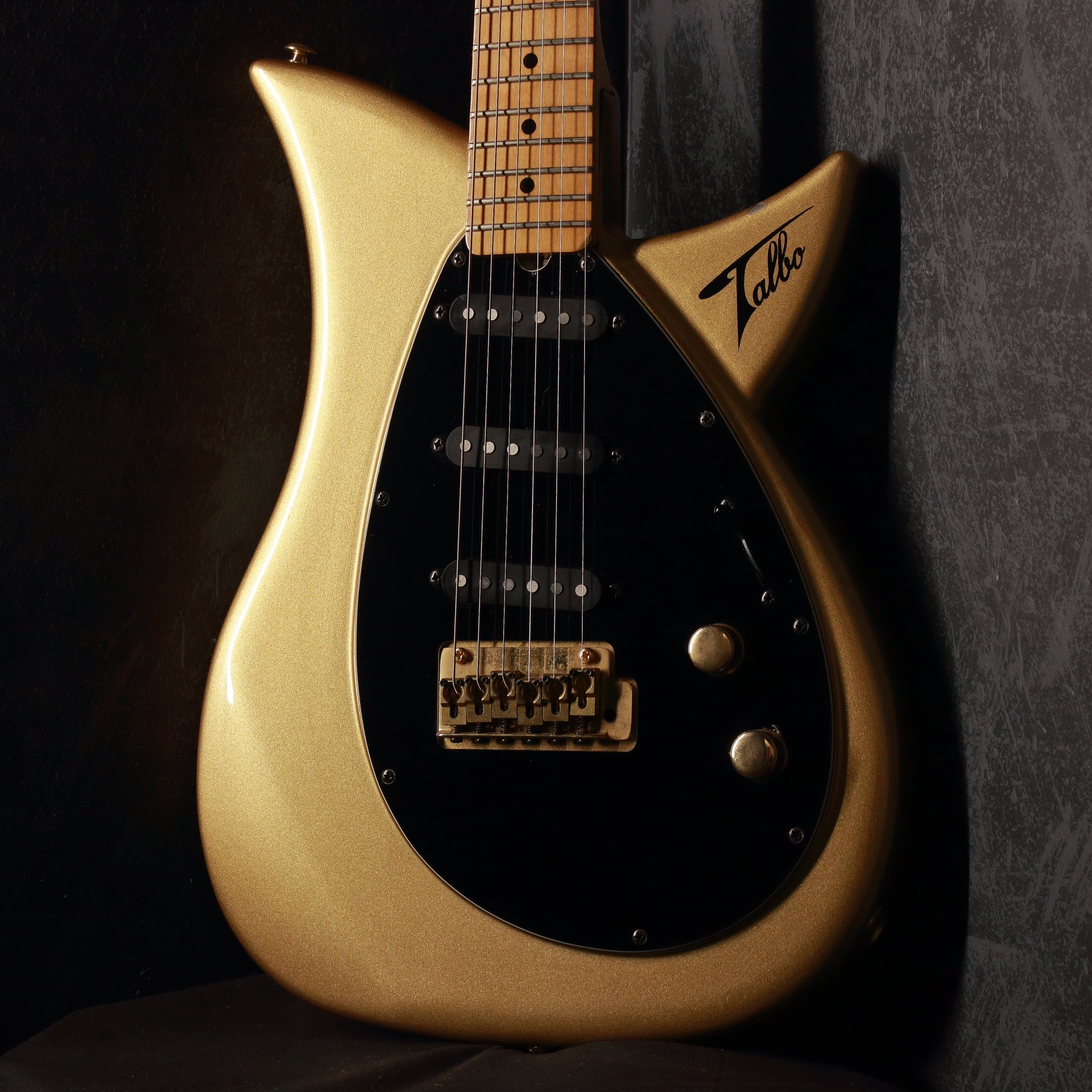 Tokai Blazing Fire Talbo A-100S Gold Metallic 1983 – Topshelf