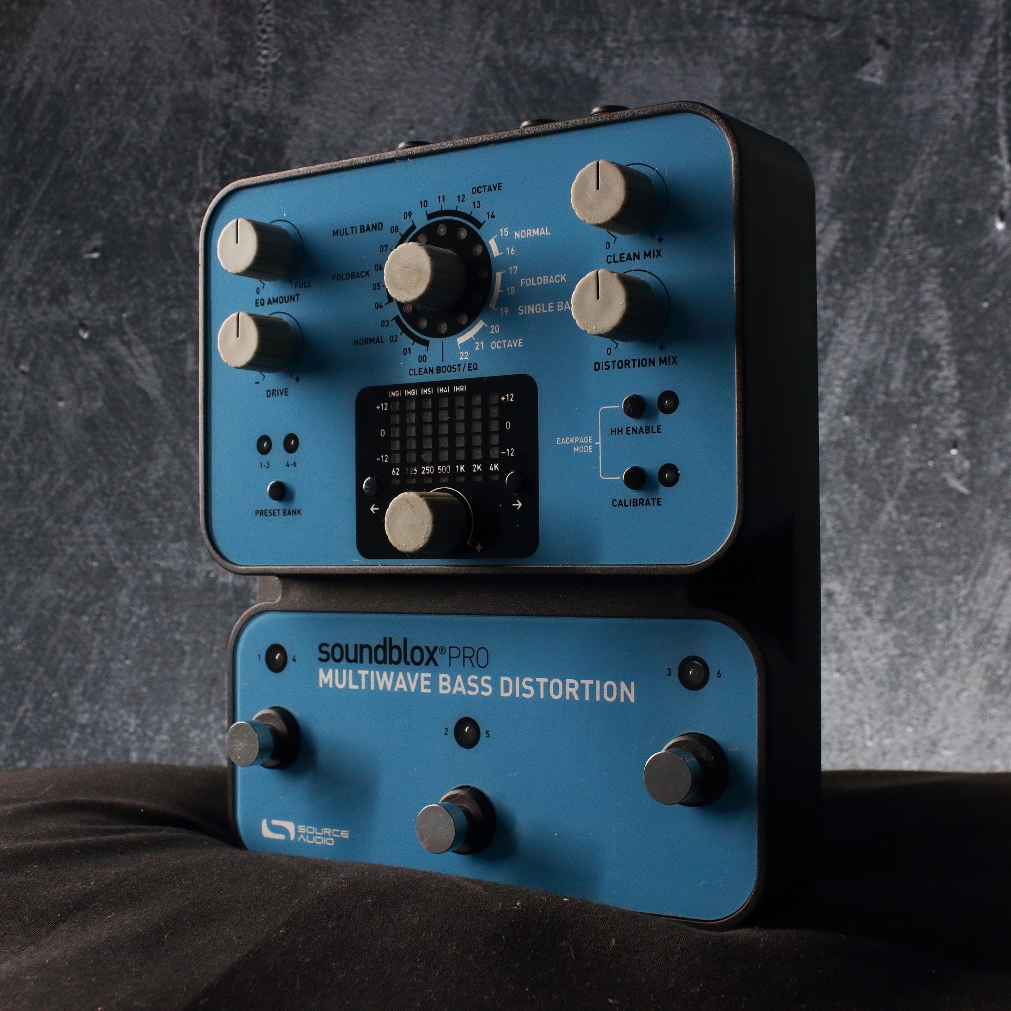 ベース SourceAudio Multiwave Bass Distortion SB2 Multiwave Bass Distortion - Source Audio Website