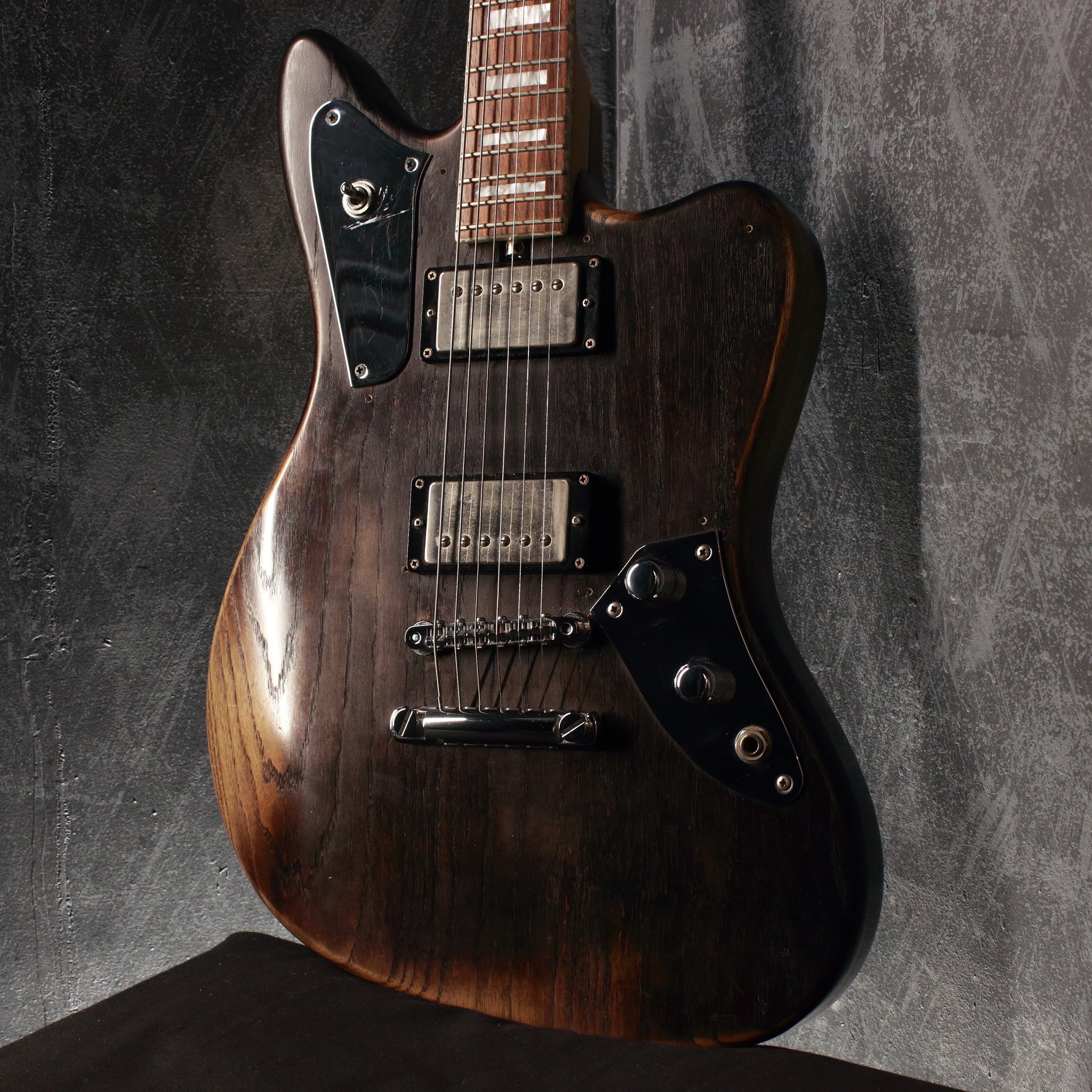 Bacchus Handmade Surf II Brown Oil 2012 – Topshelf Instruments
