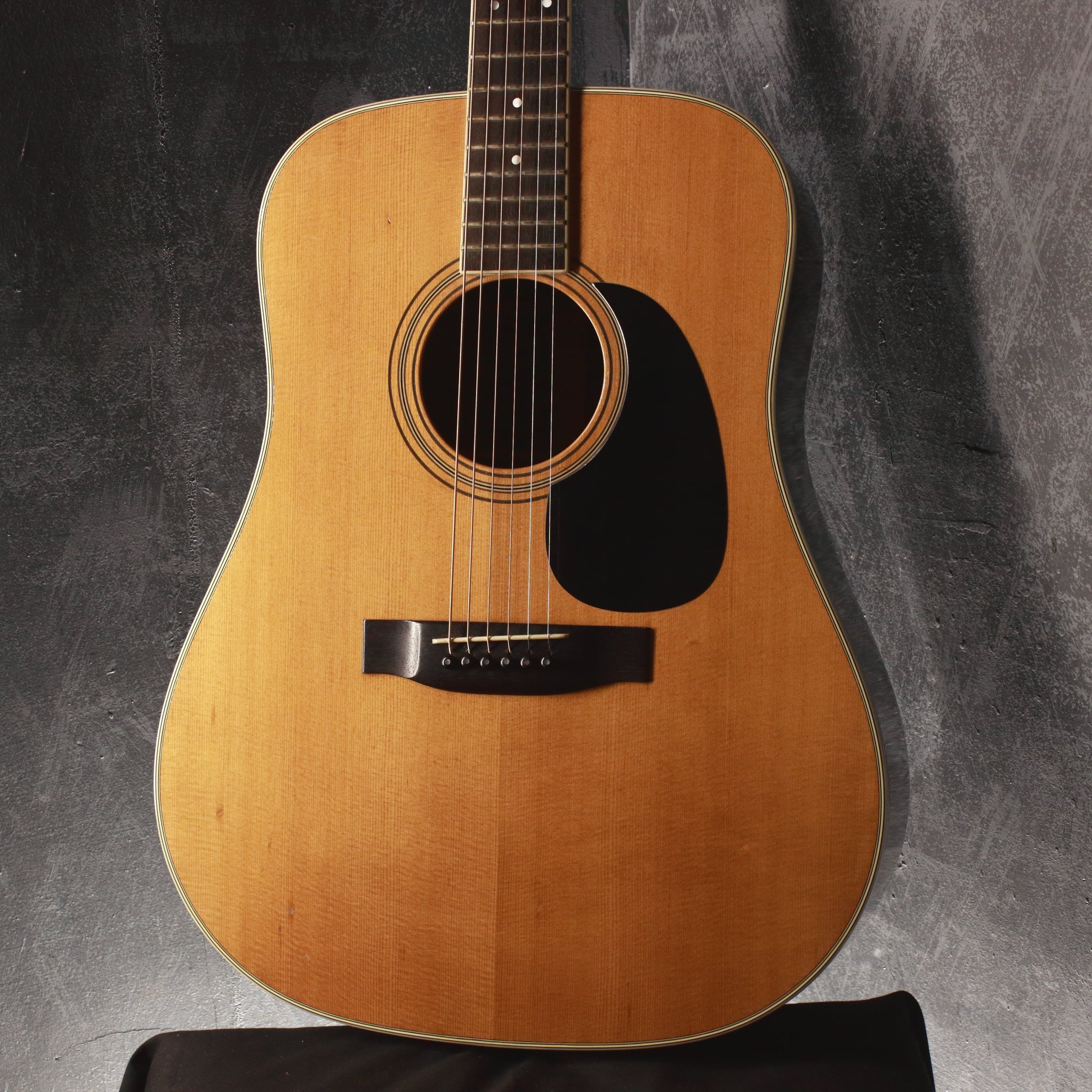 S.Yairi YD-303 Dreadnought Acoustic Natural 1976 – Topshelf