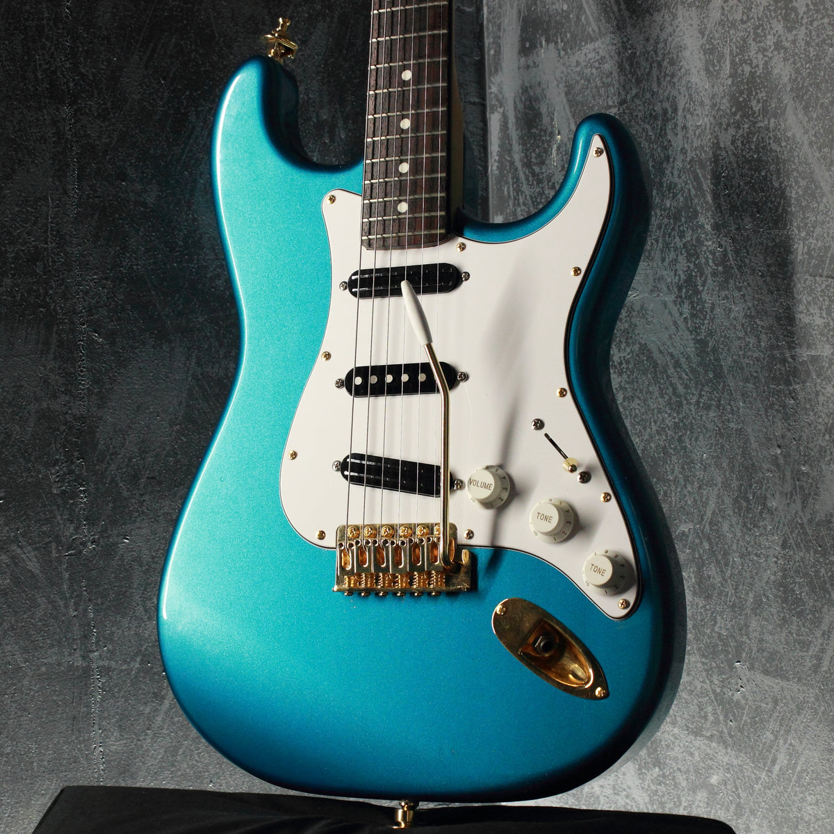 Cool Z ZST-1R Lake Placid Blue 2011 – Topshelf Instruments