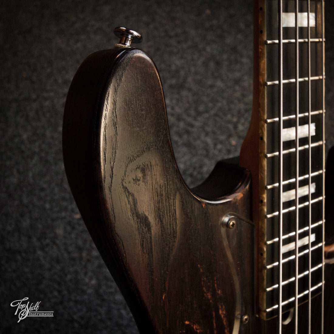 Bacchus Handmade Woodline Ash 4 Hollow Black Oil 2005