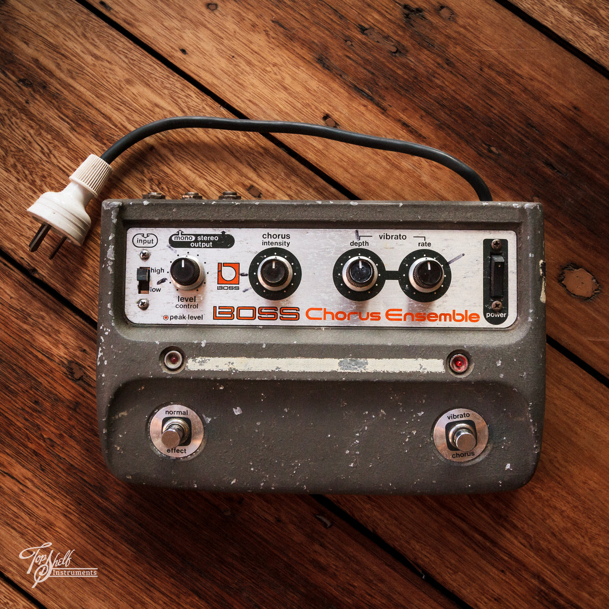 Boss CE-1 Chorus Ensemble Pedal Japan 1980 – Topshelf Instruments
