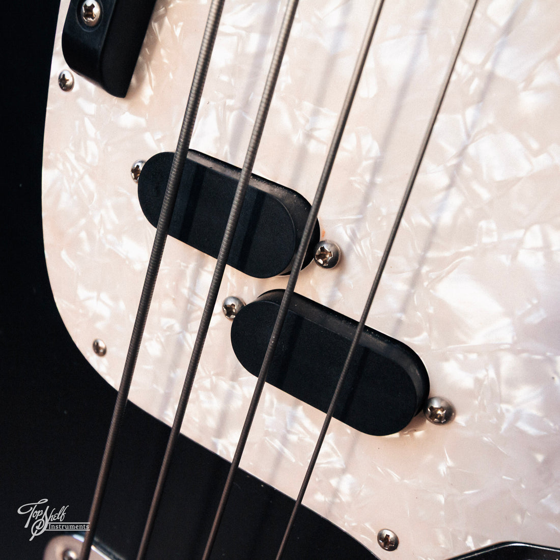 Fender JMJ Road Worn Mustang Bass 2023