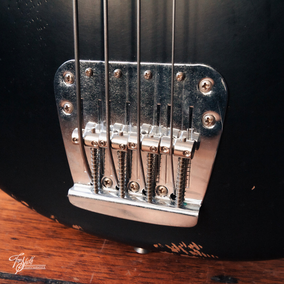 Fender JMJ Road Worn Mustang Bass 2023