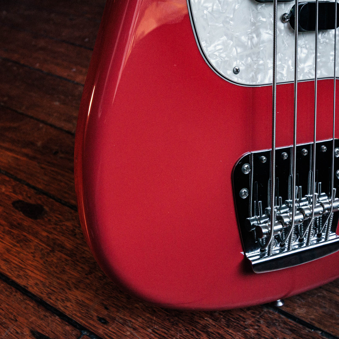 Fender Vintera Mustang Bass Fiesta Red 2022