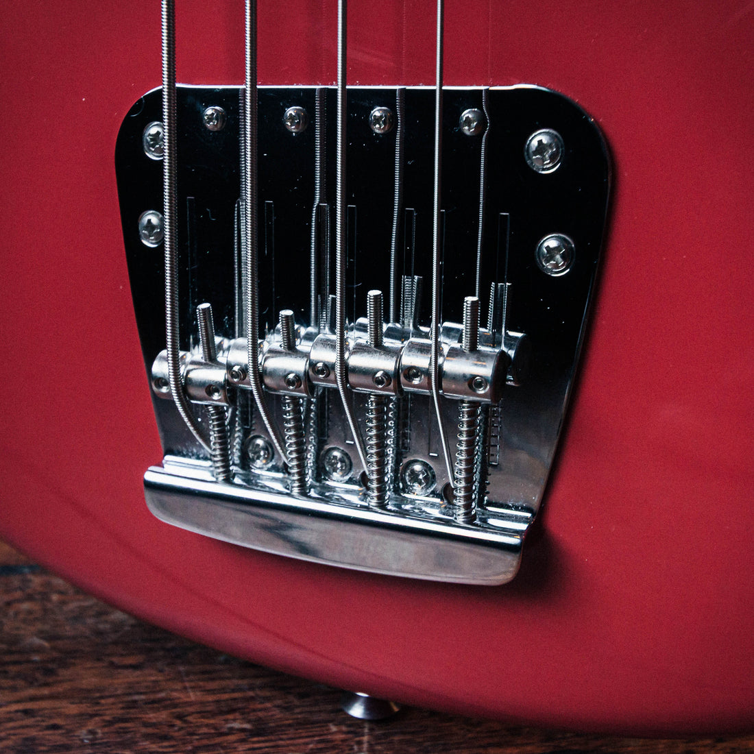 Fender Vintera Mustang Bass Fiesta Red 2022