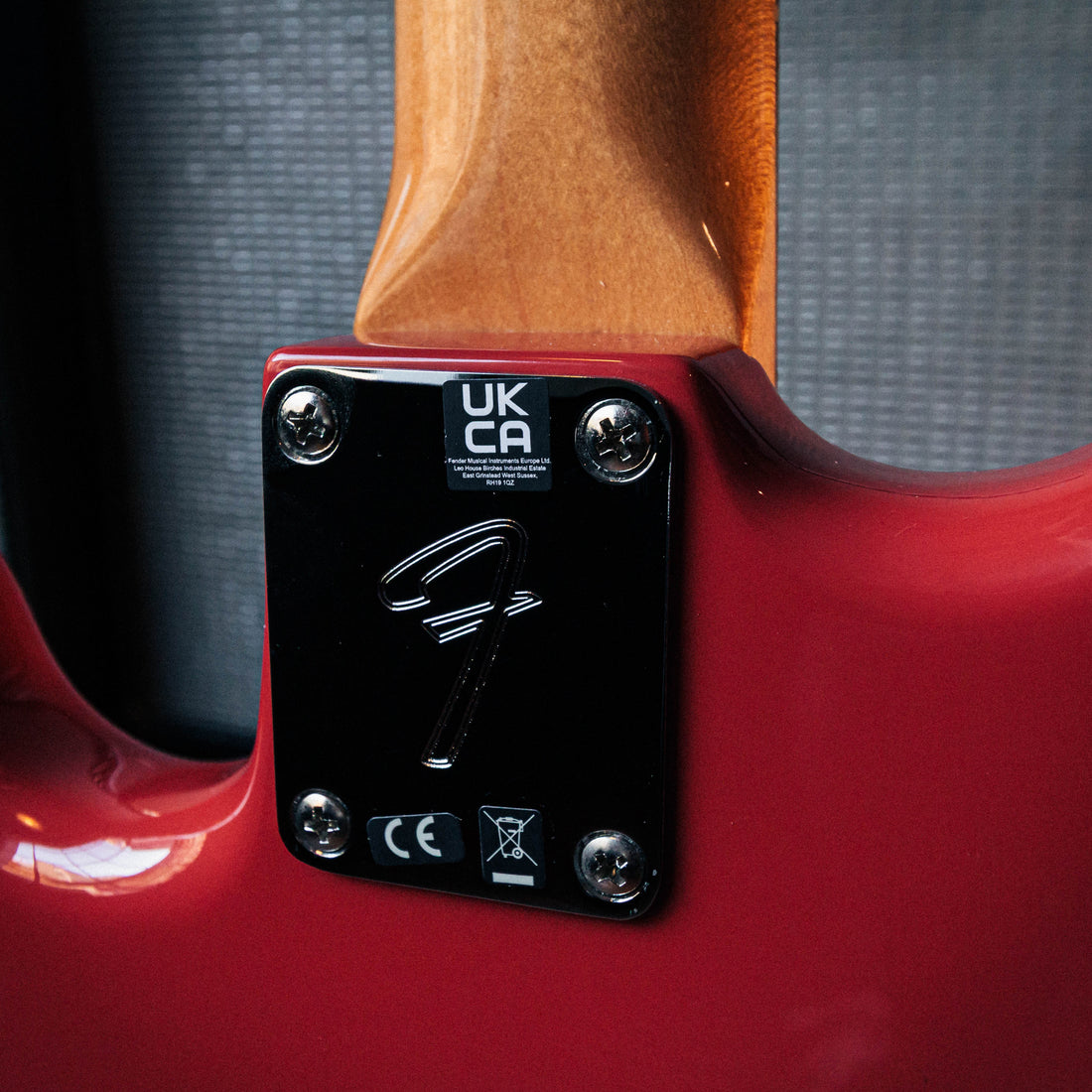 Fender Vintera Mustang Bass Fiesta Red 2022