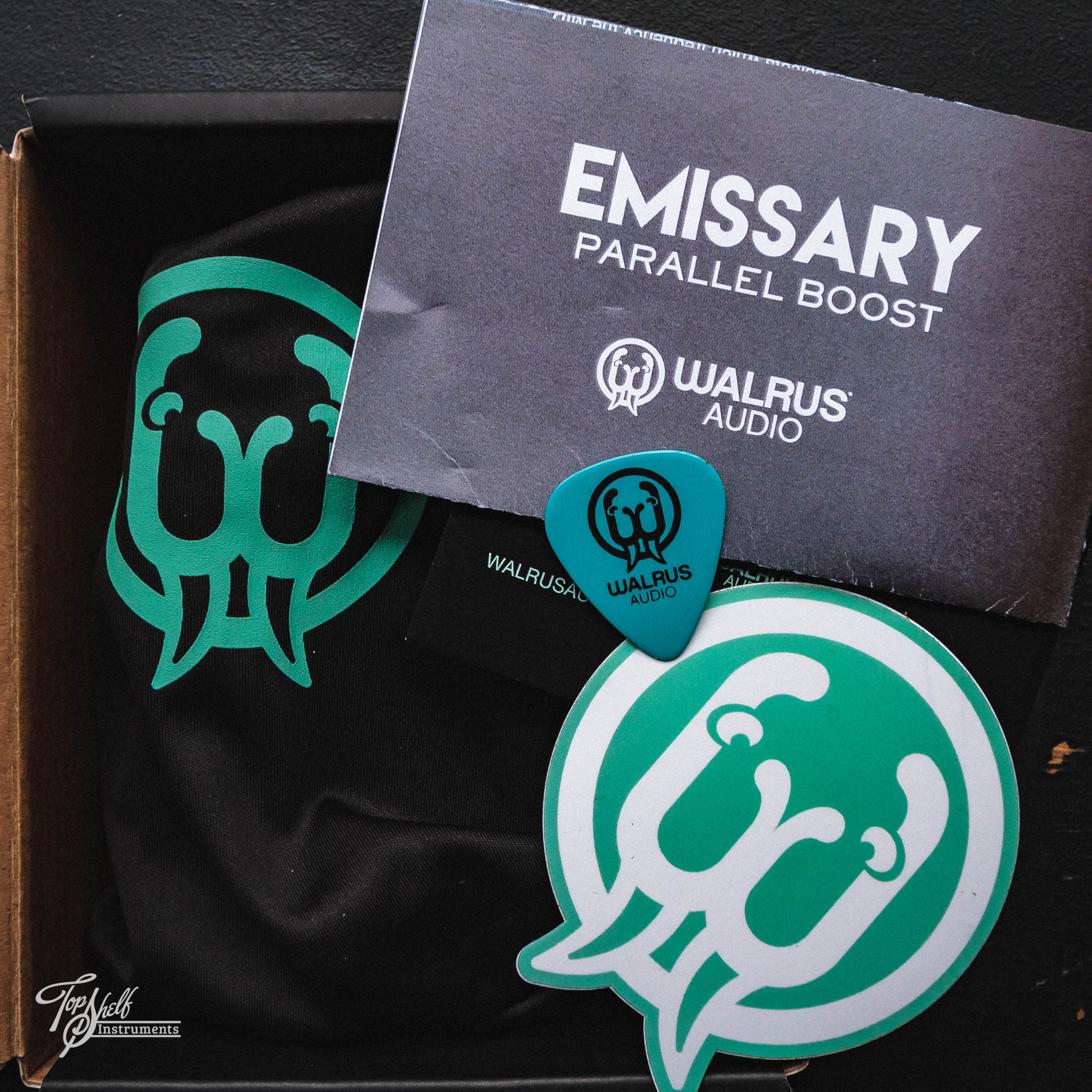 Walrus Audio Emissary Parallel Boost Pedal – Topshelf Instruments