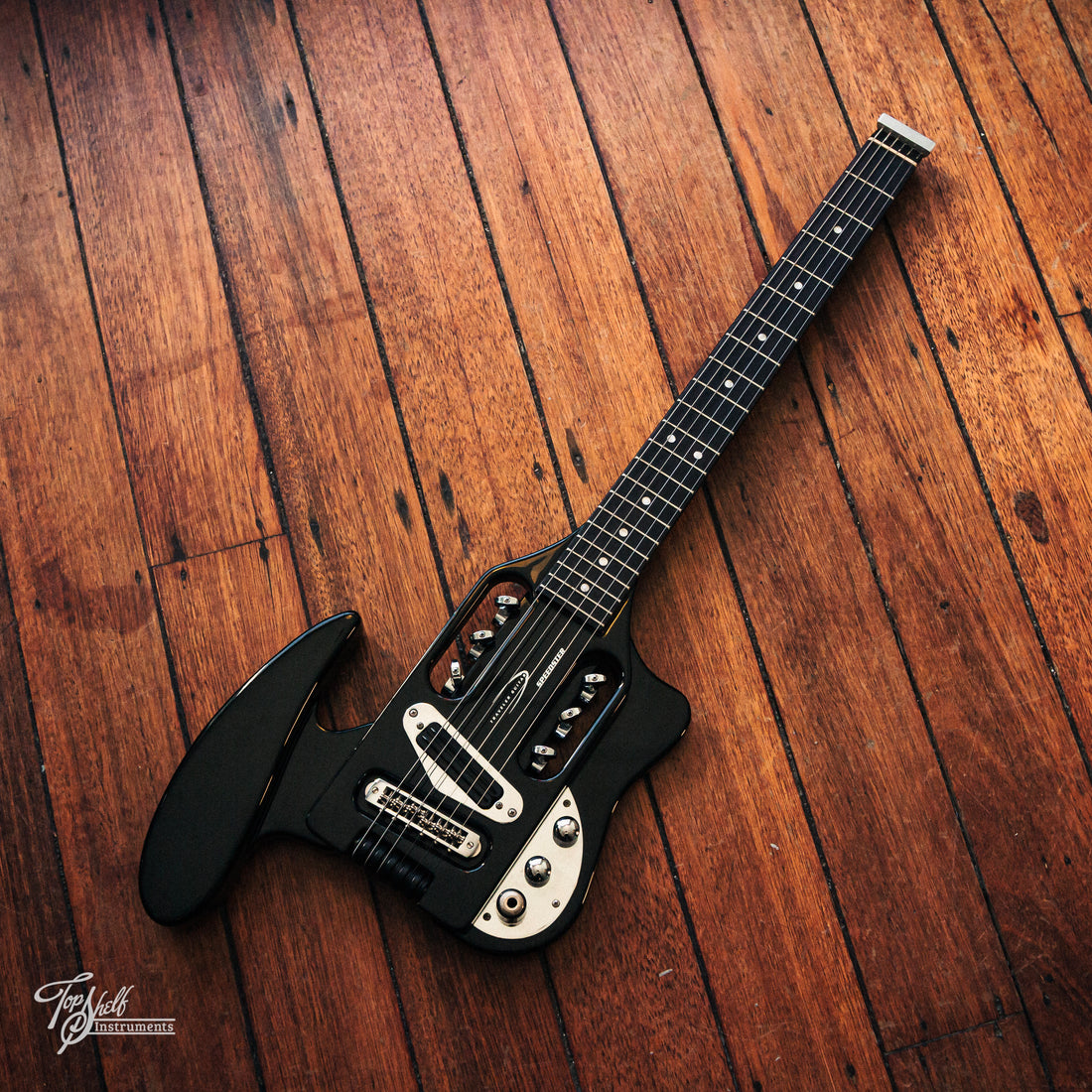 Traveler Guitar Speedster Standard Black 2023