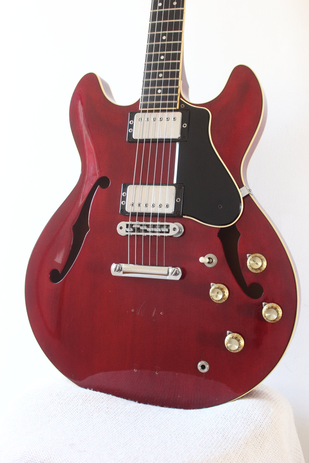 Yamaha SA-1200S Semi-Hollow Burgundy 1980 – Topshelf Instruments