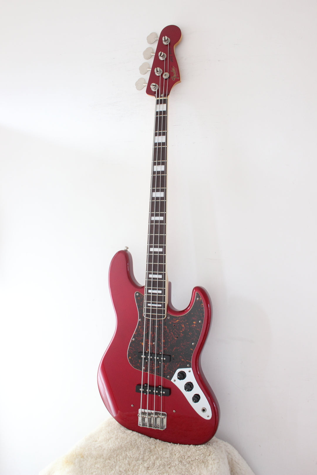 Fender Japan '75 Reissue Jazz Bass JB75-90US Candy Apple Red