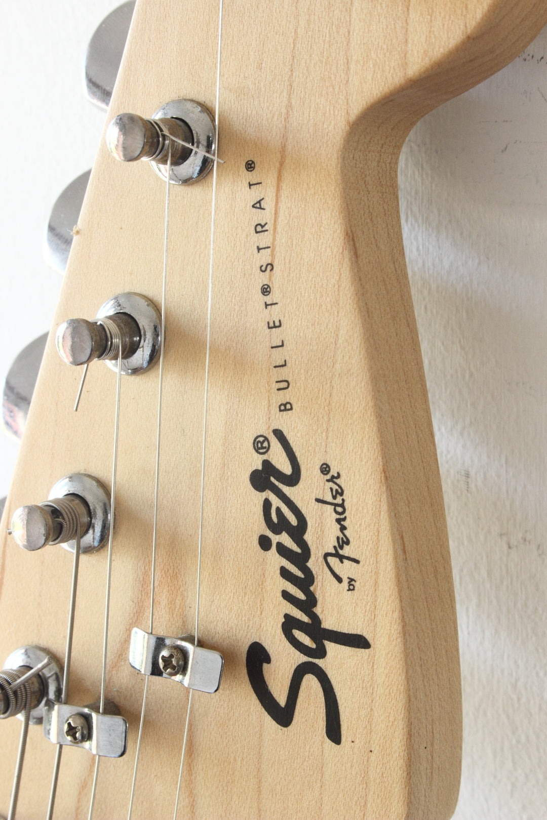 Squier Bullet Strat Black 2007 – Topshelf Instruments