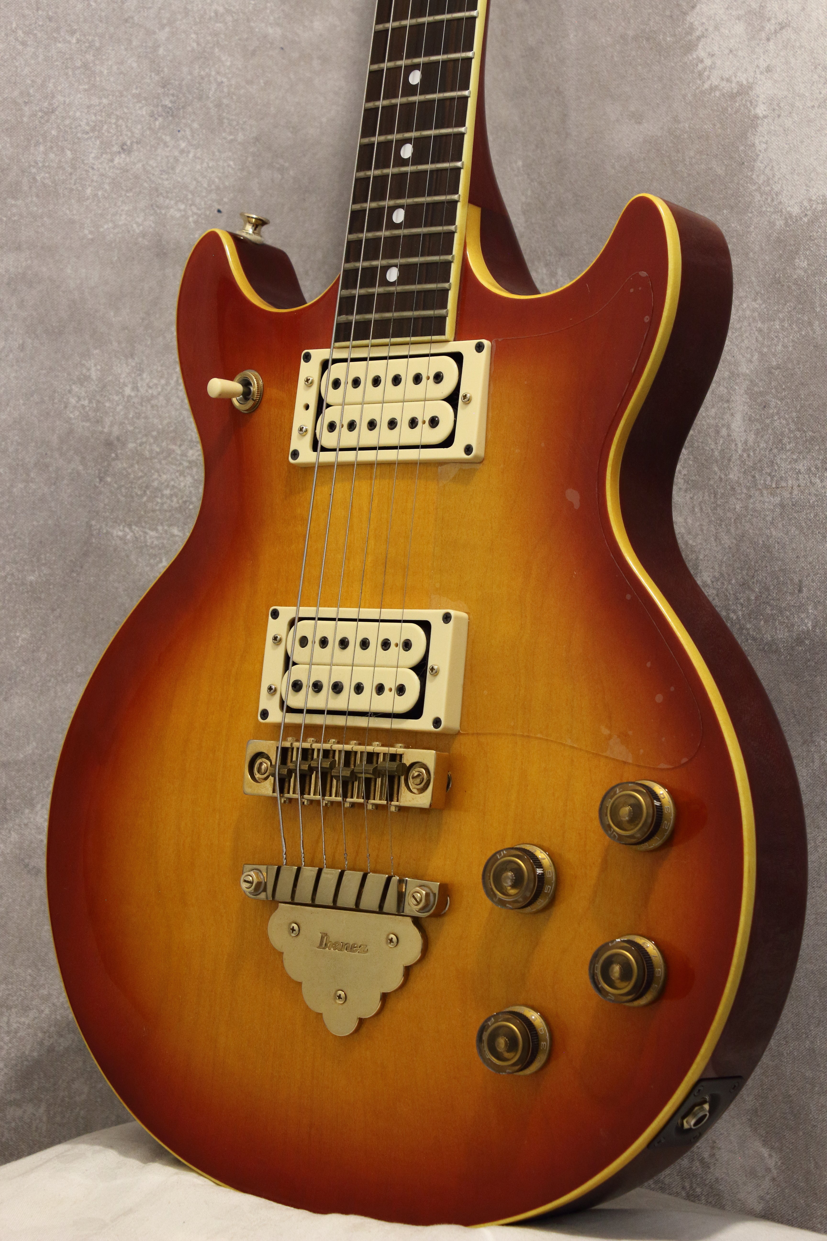 Ibanez AR-100 Artist Cherry Sunbusrt 1981 – Topshelf Instruments