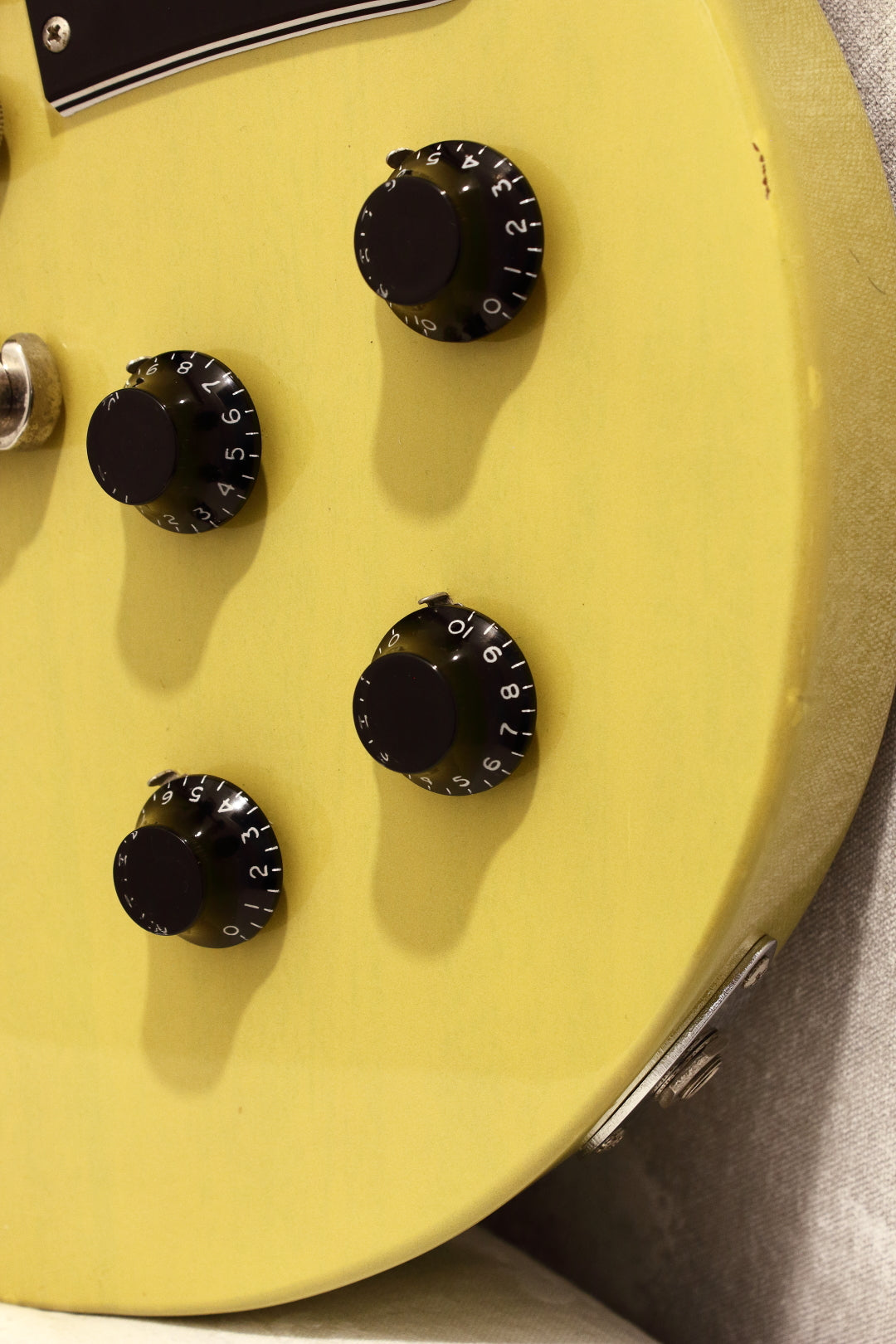 Cool Z ZLJ-10 TV Yellow 2014 – Topshelf Instruments