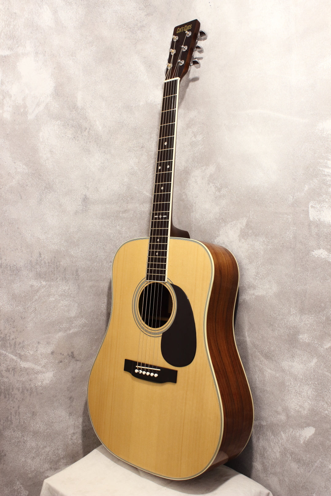 Tokai Cat's Eyes CE-200 Dreadnought Acoustic 1982 – Topshelf