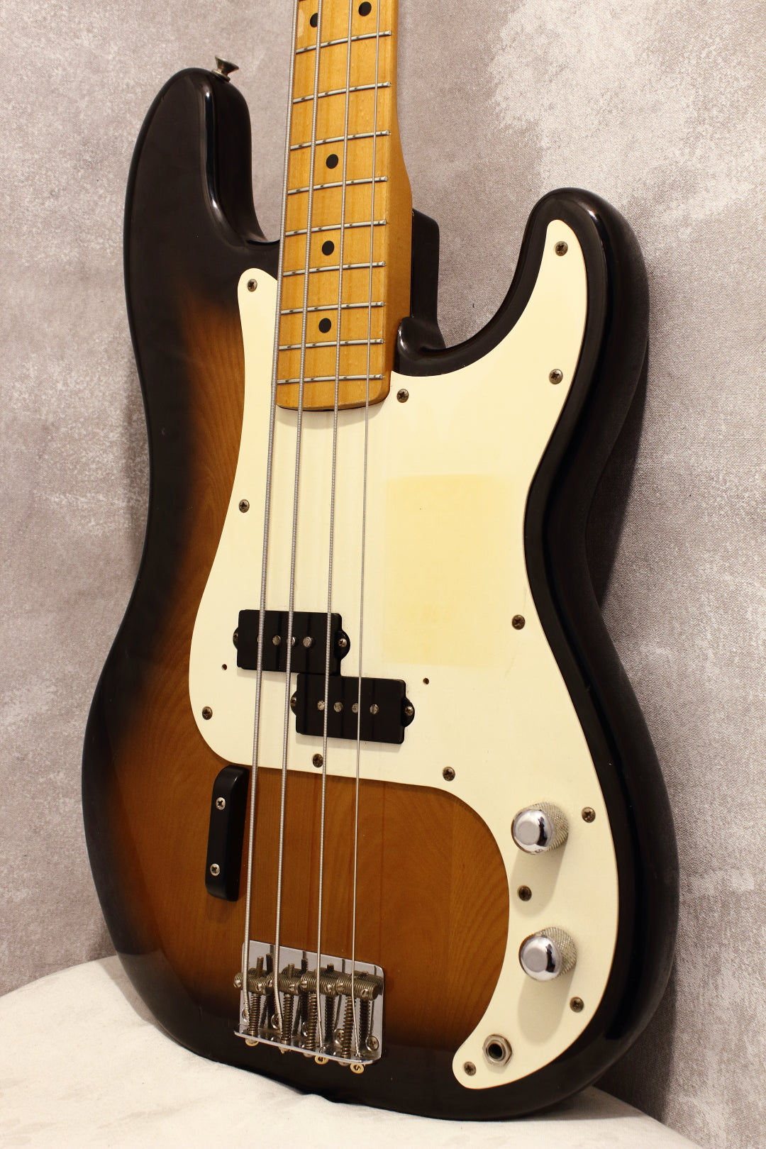 Fender Japan '57 Precision Bass PB57-70 Sunburst JV Serial 1982 – Topshelf  Instruments