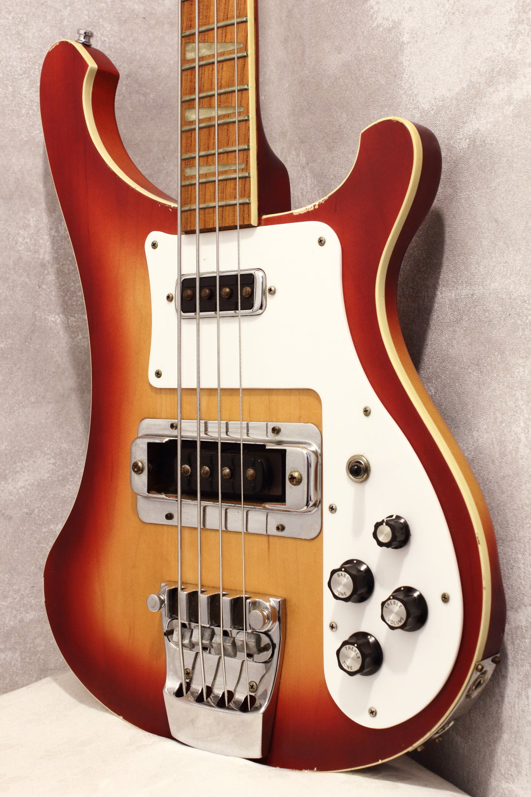 Rickenbacker 4003 Bass Satin Fireglo 1999 – Topshelf Instruments