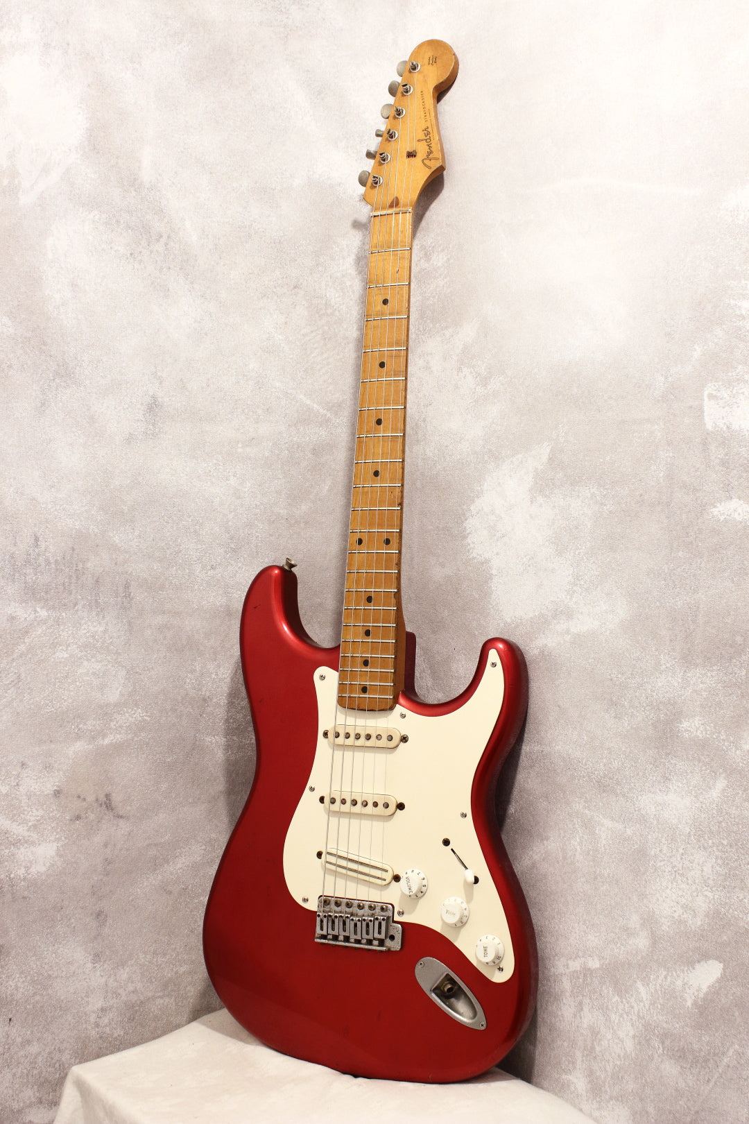 ギター scarlet Fender Fender Japan '57 Stratocaster Candy Apple Red ST57-70 1989