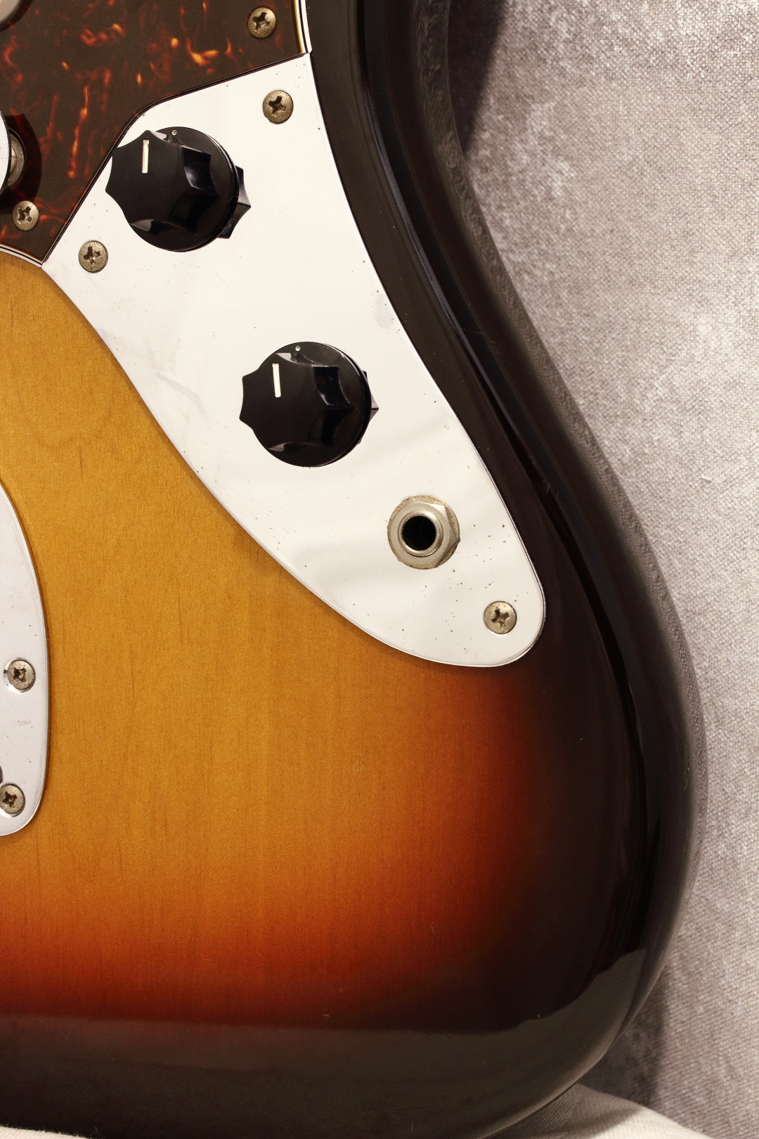 Fender Japan Jaguar JG66-85 Sunburst 2007 – Topshelf Instruments