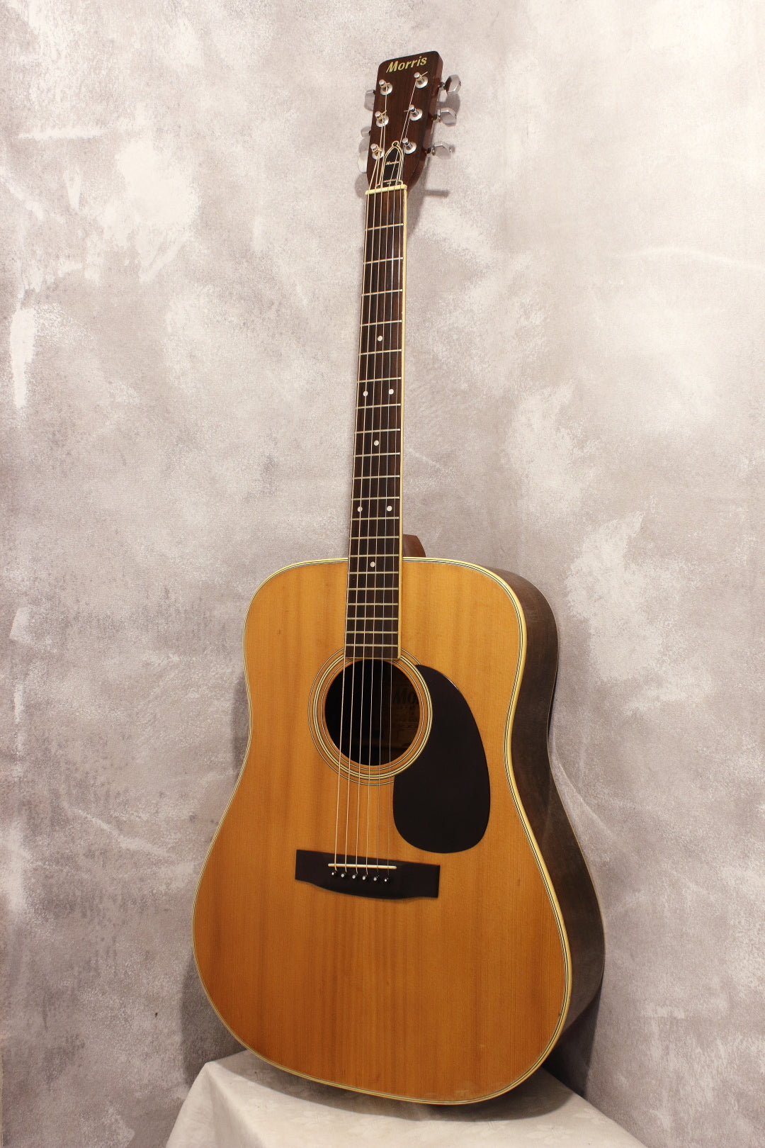 Morris W-40 Dreadnought Acoustic 1973 – Topshelf Instruments