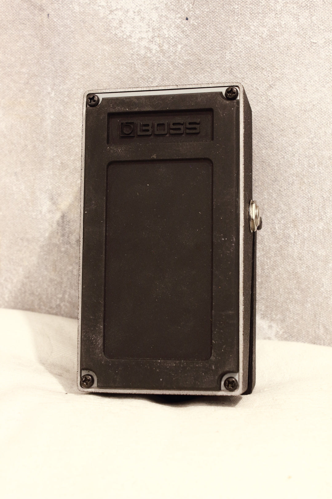Boss Legend Series FDR-1 Fender '65 Deluxe Reverb-Amp Pedal Boss Legend Series FDR-1 Fender '65 Deluxe Reverb-Amp Pedal