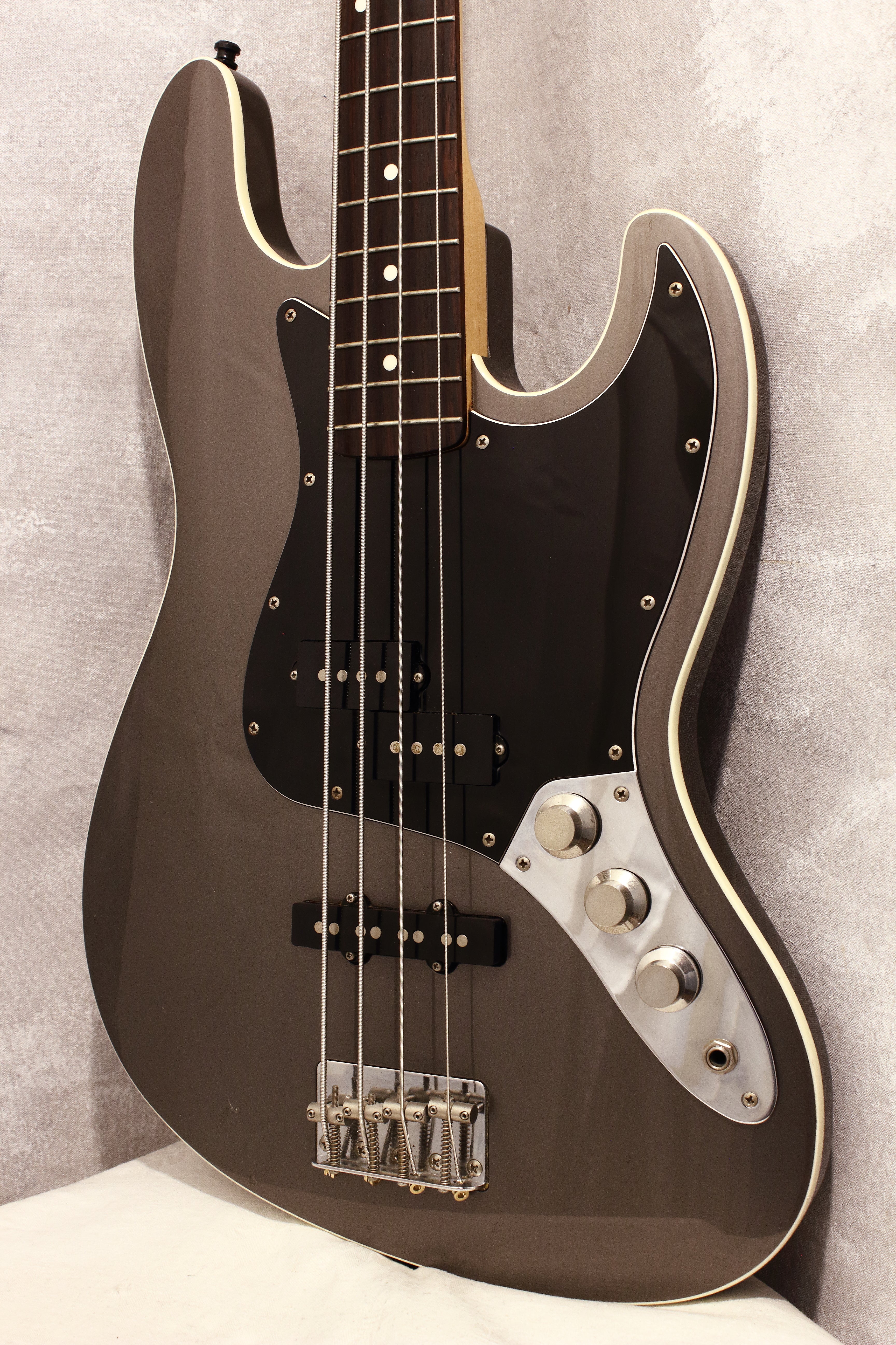 レア⭐️Fender Aerodyne Dolphin Gray Jazzbass Fender Aerodyne Special Jazz Bass Dolphin Gray Metallic