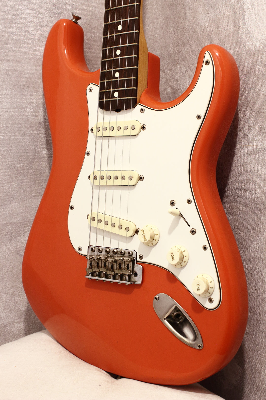 Squier Japan Stratocaster SST30 Torino Red JV Serial 1984