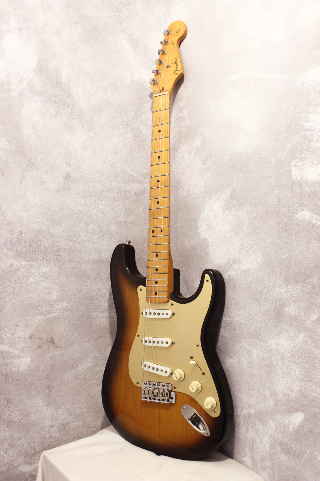Fender American Vintage '57 Stratocaster Sunburst 1990 – Topshelf
