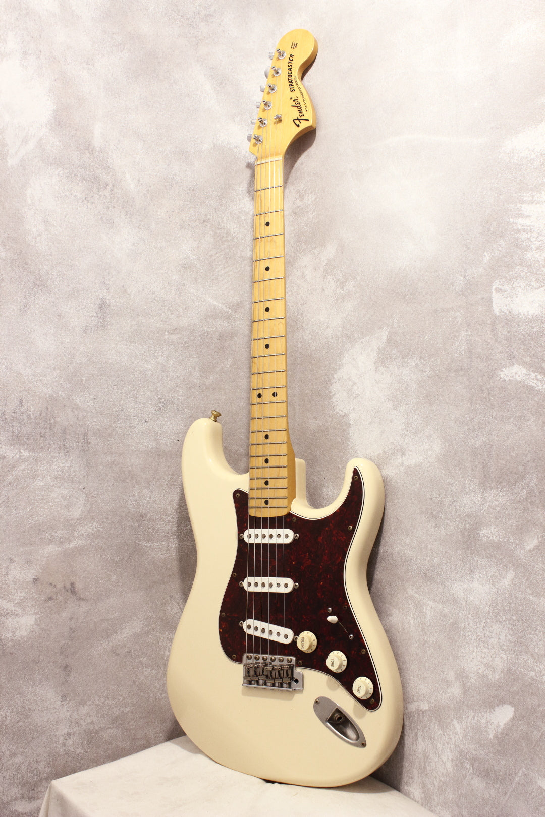 Fender Japan '68 Stratocaster St68-85tx Vintage White 2005 – Topshelf 