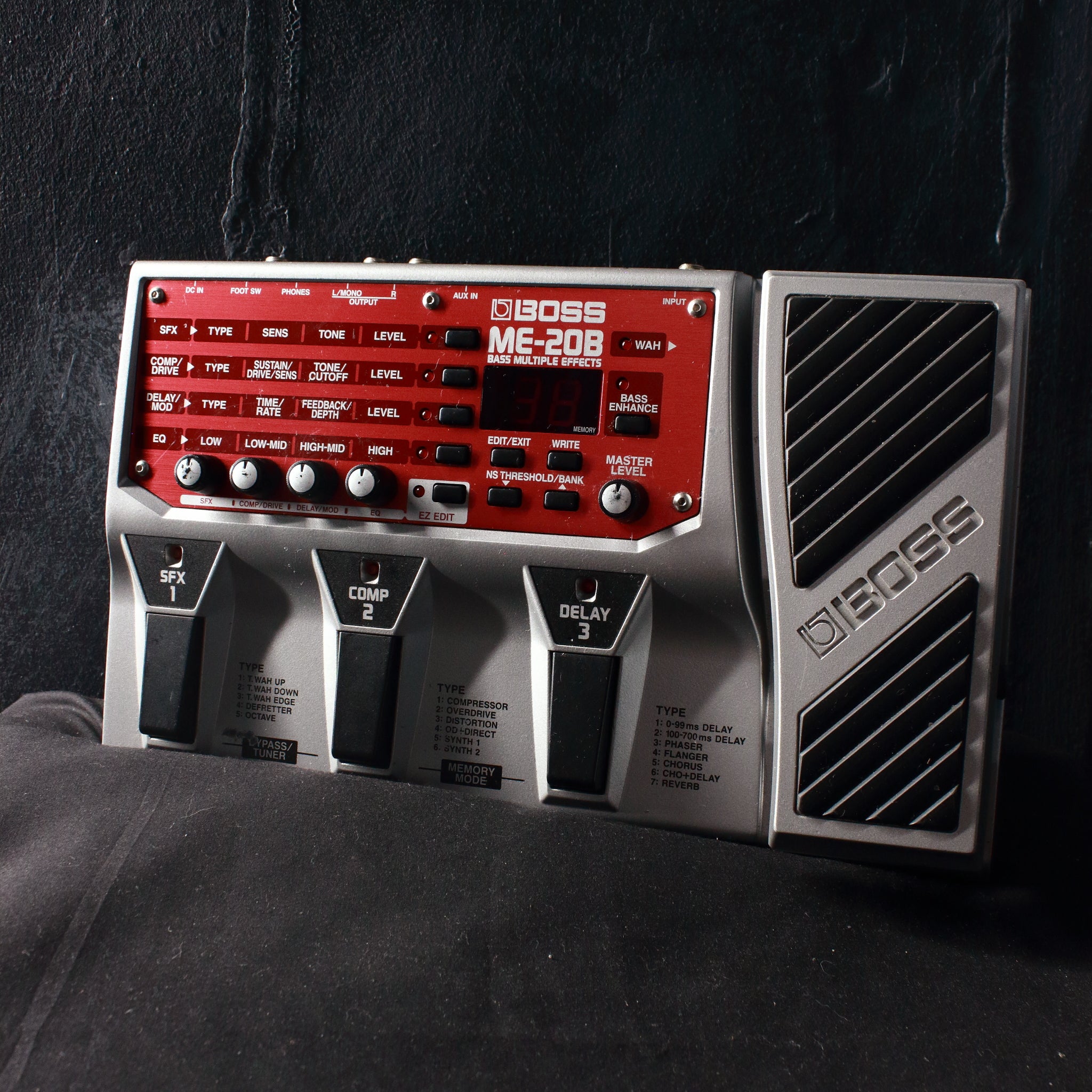 ★美品★BOSS BASS MULTIPLE EFFECTS ME-20B Amazon | BOSS Bass Multiple Effects ベース用マルチ