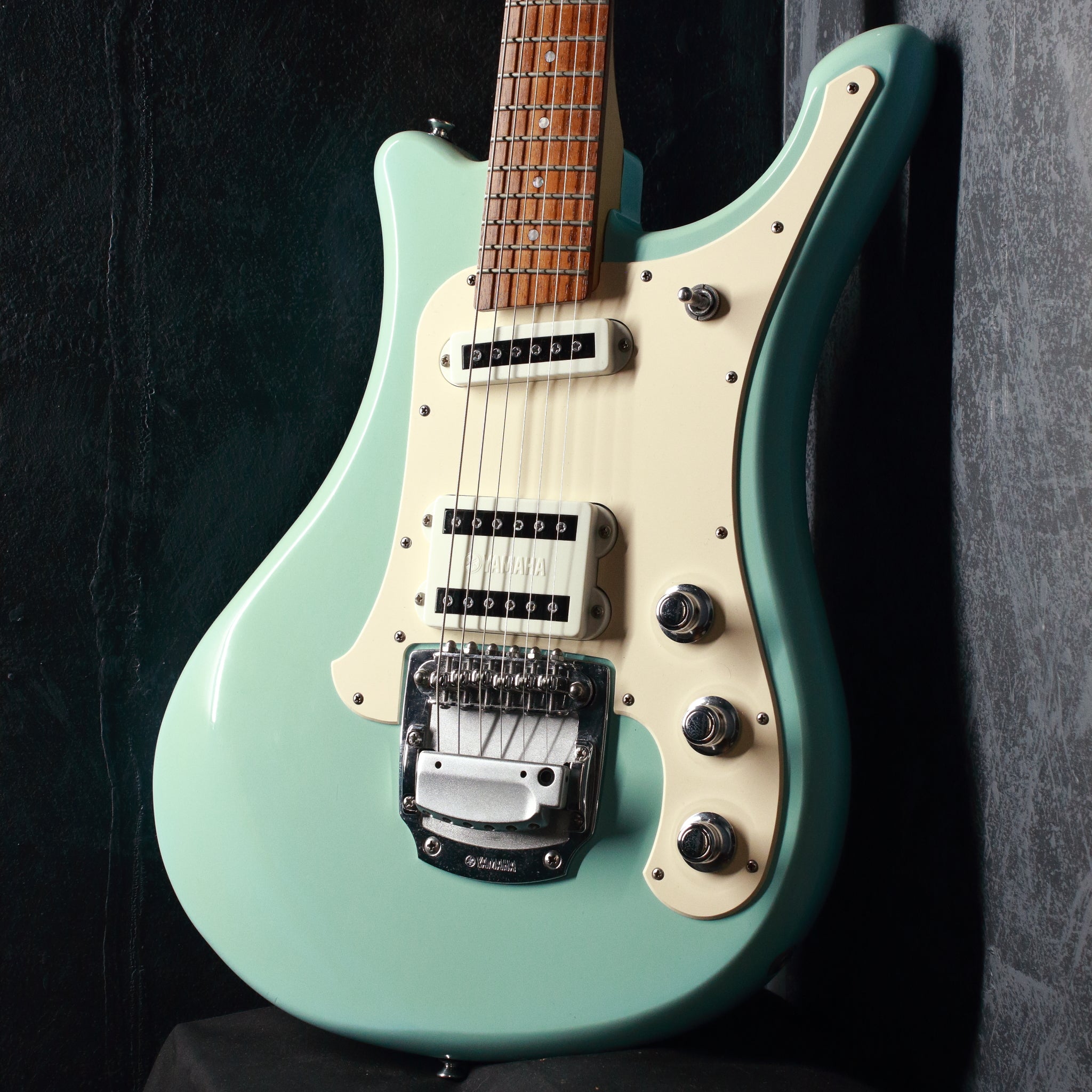 Yamaha SGV300 Flying Samurai Sonic Blue 2000 – Topshelf Instruments