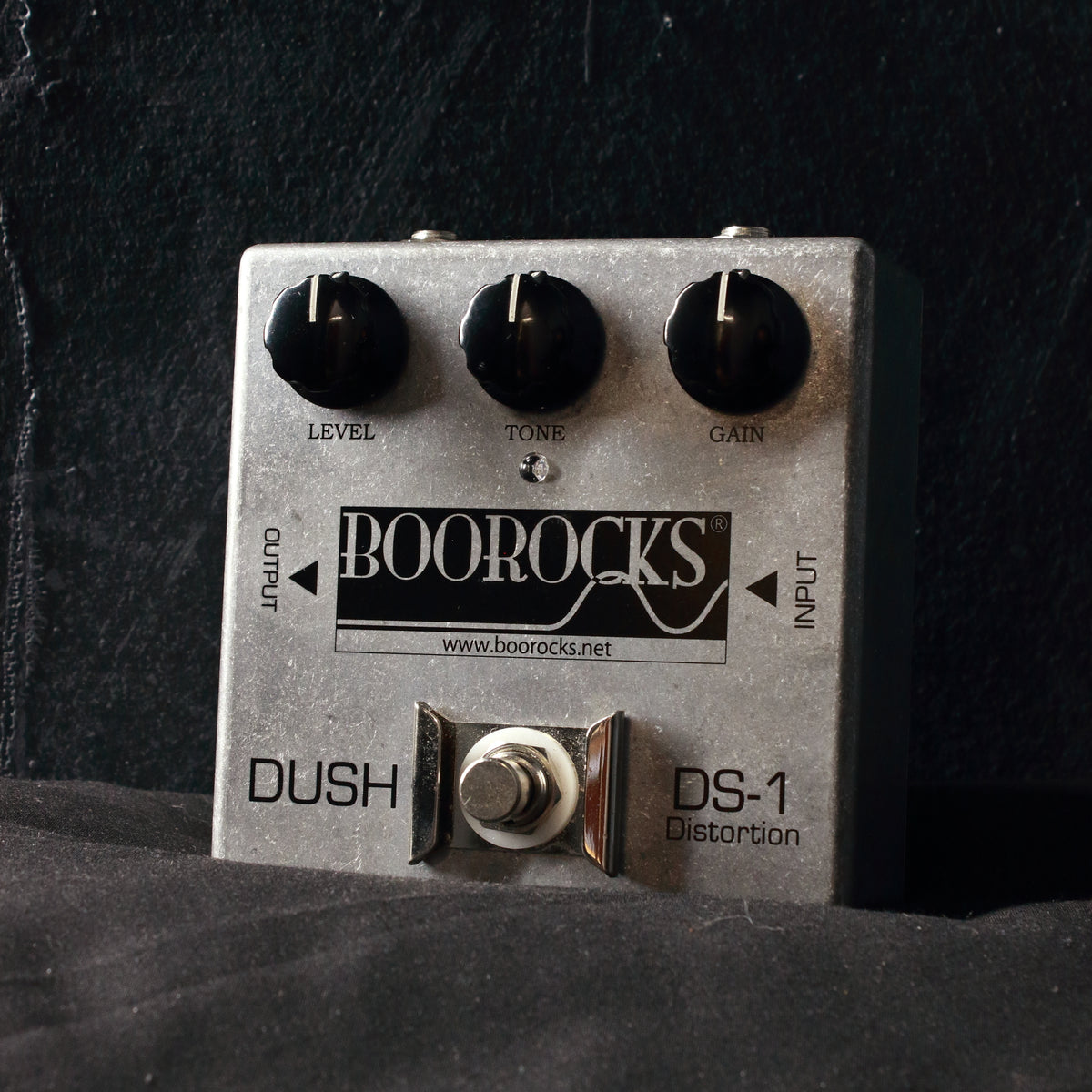 Boorocks Dush DS-1 Distortion Pedal – Topshelf Instruments