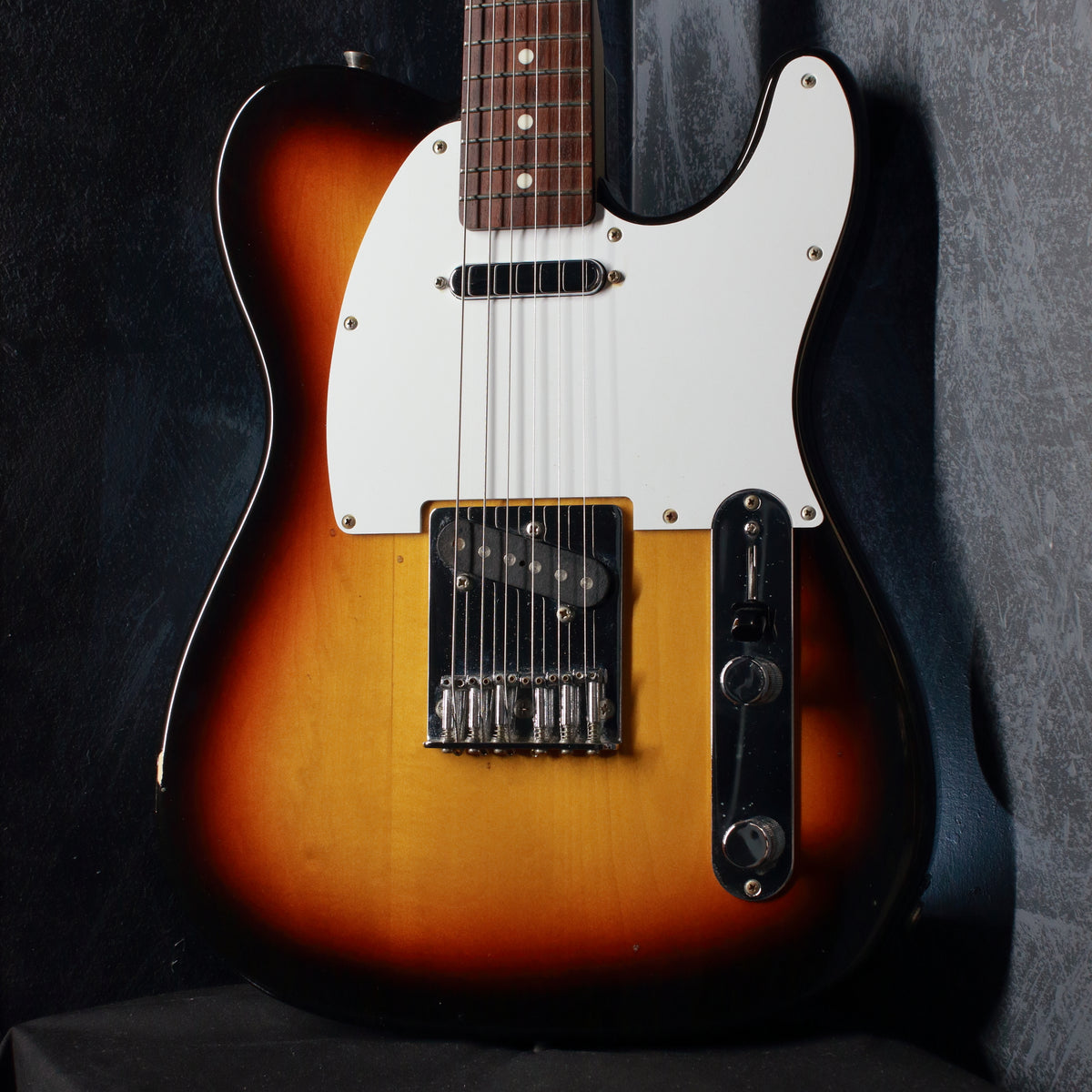 Fender Japan Standard Telecaster Sunburst 2010 – Topshelf