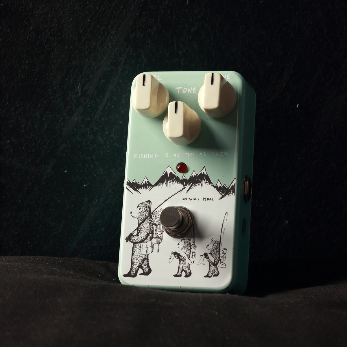 animals pedal Animals Pedal Fishing is as Fun as Fuzz Pedal – Topshelf Instruments