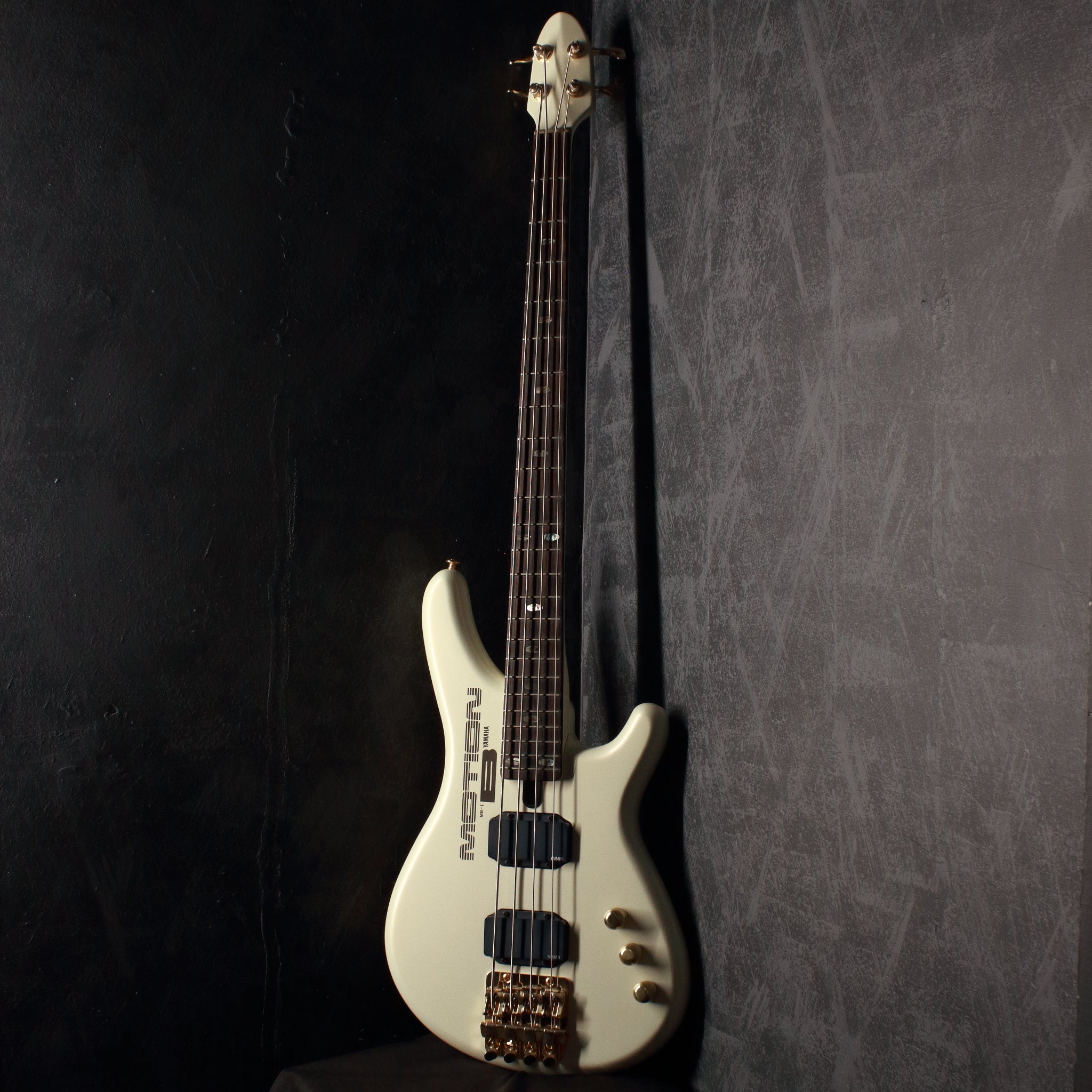 Yamaha MB-1 Motion Bass Pearl White 1987 – Topshelf Instruments