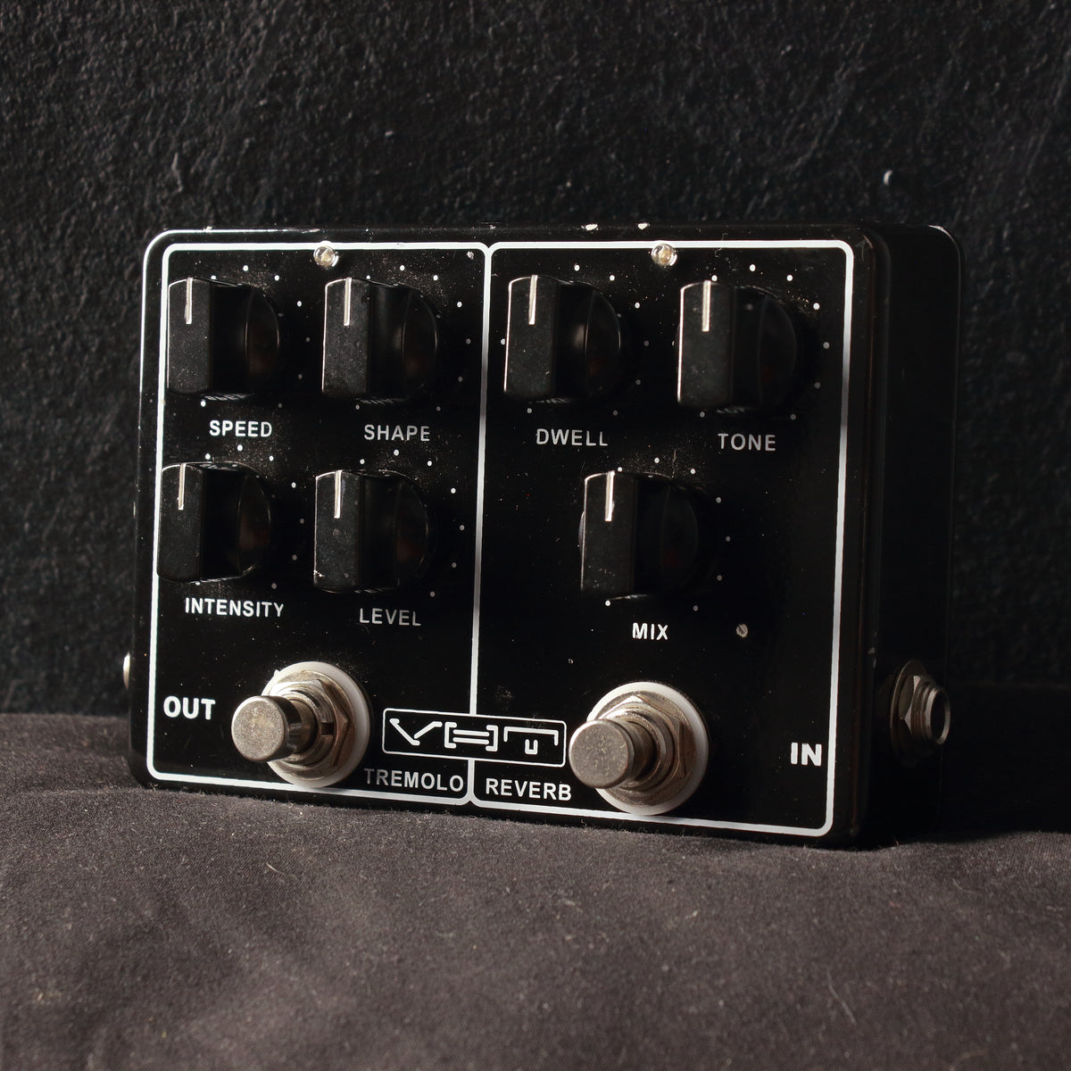 VHT Melo-Verb Reverb/Tremolo Pedal – Topshelf Instruments