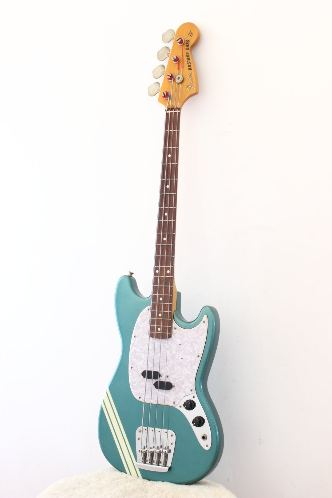 美品 Fender Japan mustang bass Fender Japan Mustang Bass MB98-SD Competition Ocean Turquoise 1997