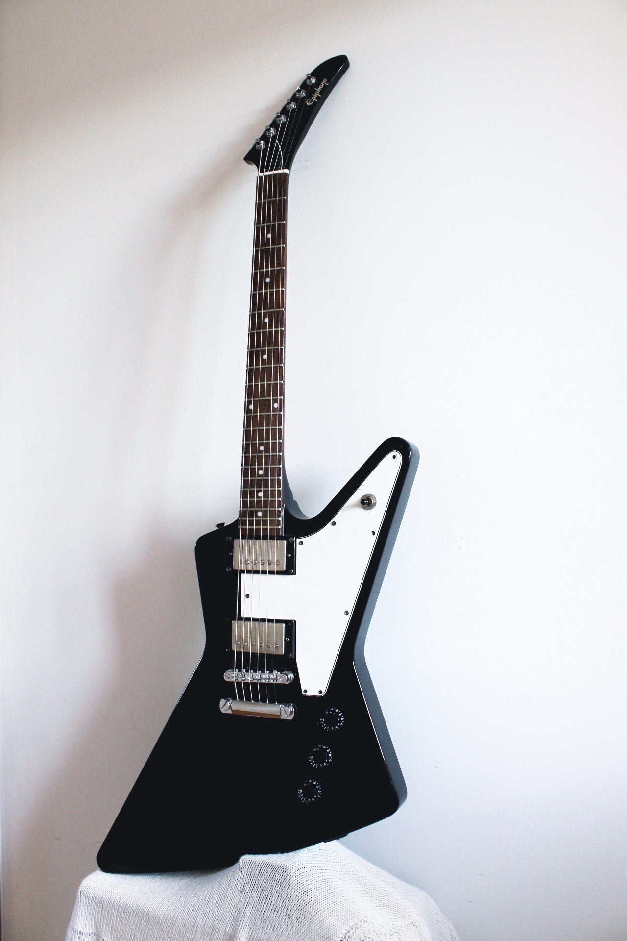 【伊之助商店 】EPIPHONE 1958 Korina Explorer Epiphone 1958 Korina Explorer Aged Natural | USA
