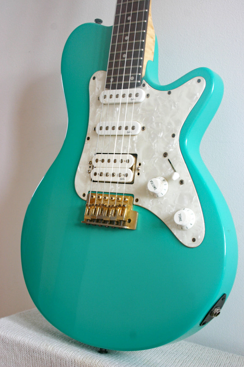 Used Godin SD Surf Green 1997 – Topshelf Instruments