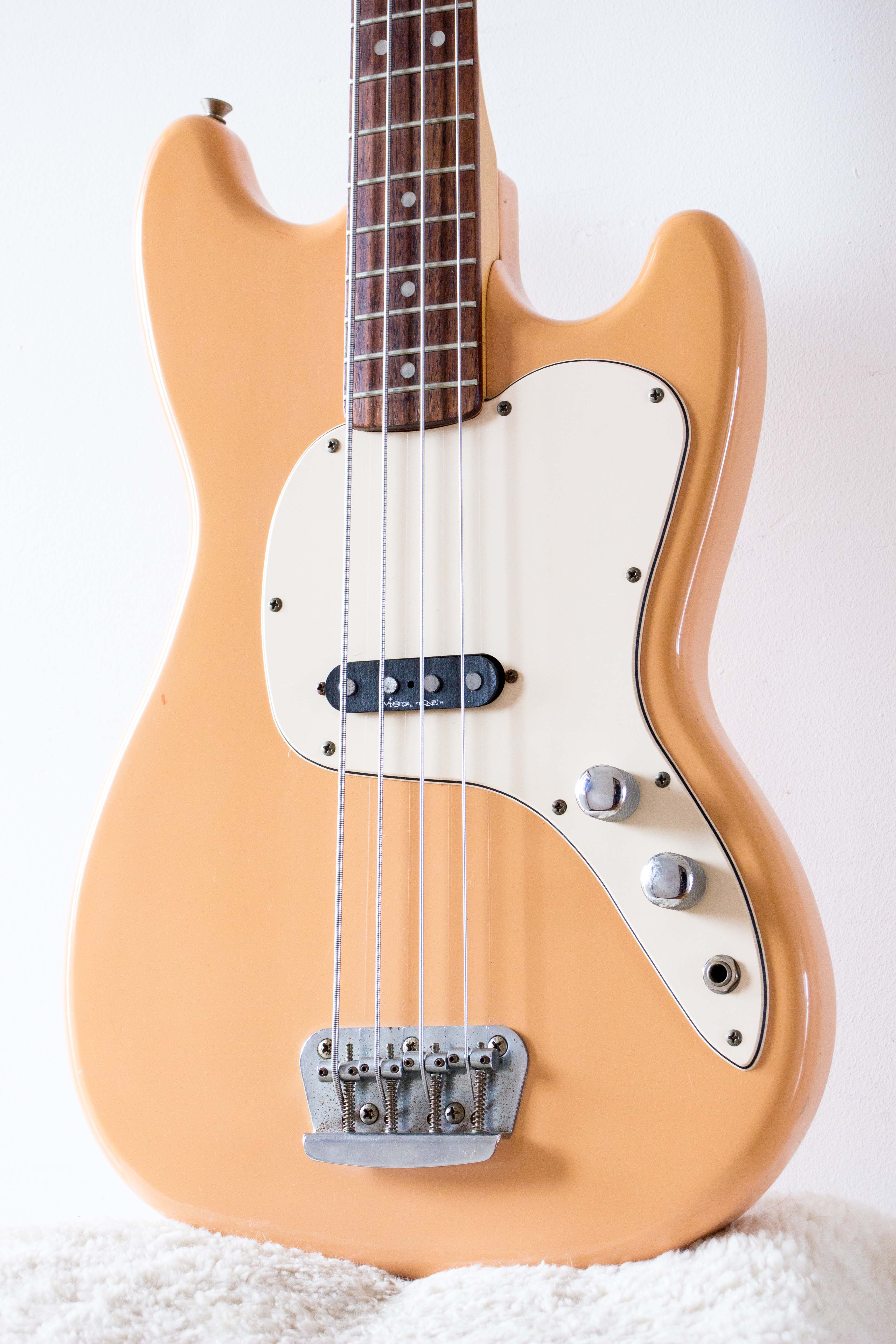 Squier vista deals bass