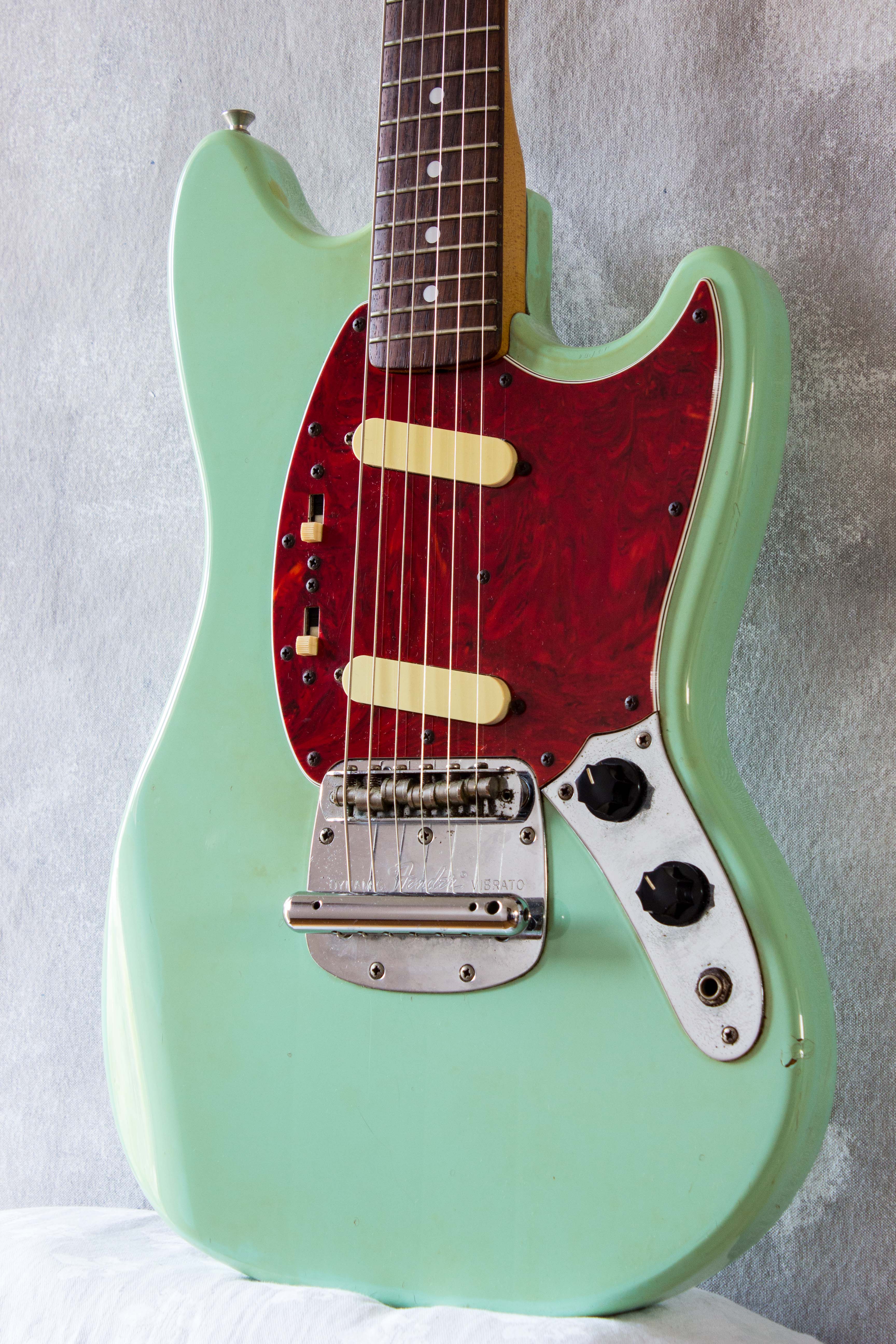 Fender Japan Mustang MG69/MH Candy Apple Red Electric Guitar