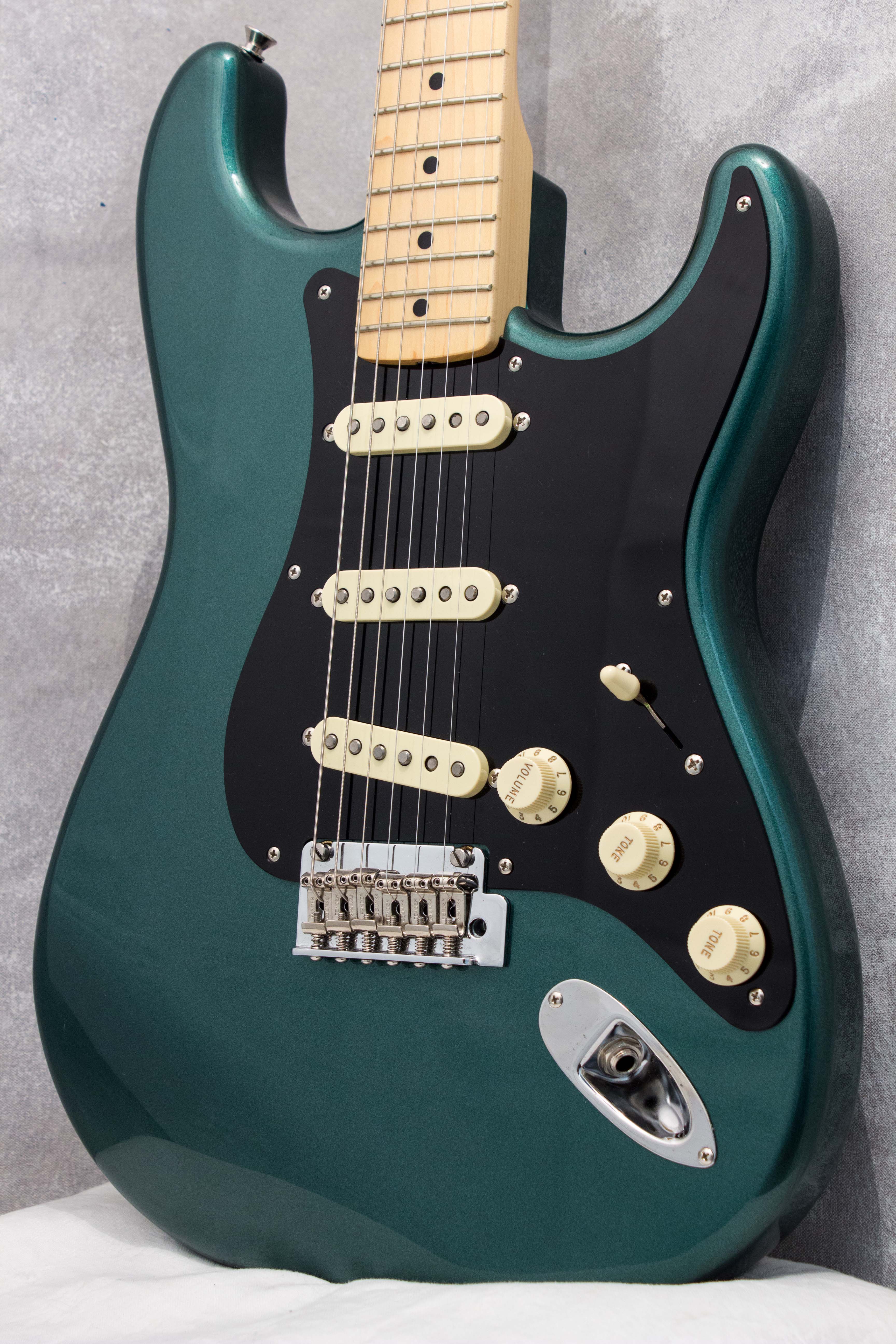 日本に Fender Japan Hybrid 50s ST 2019年製 エレキギター