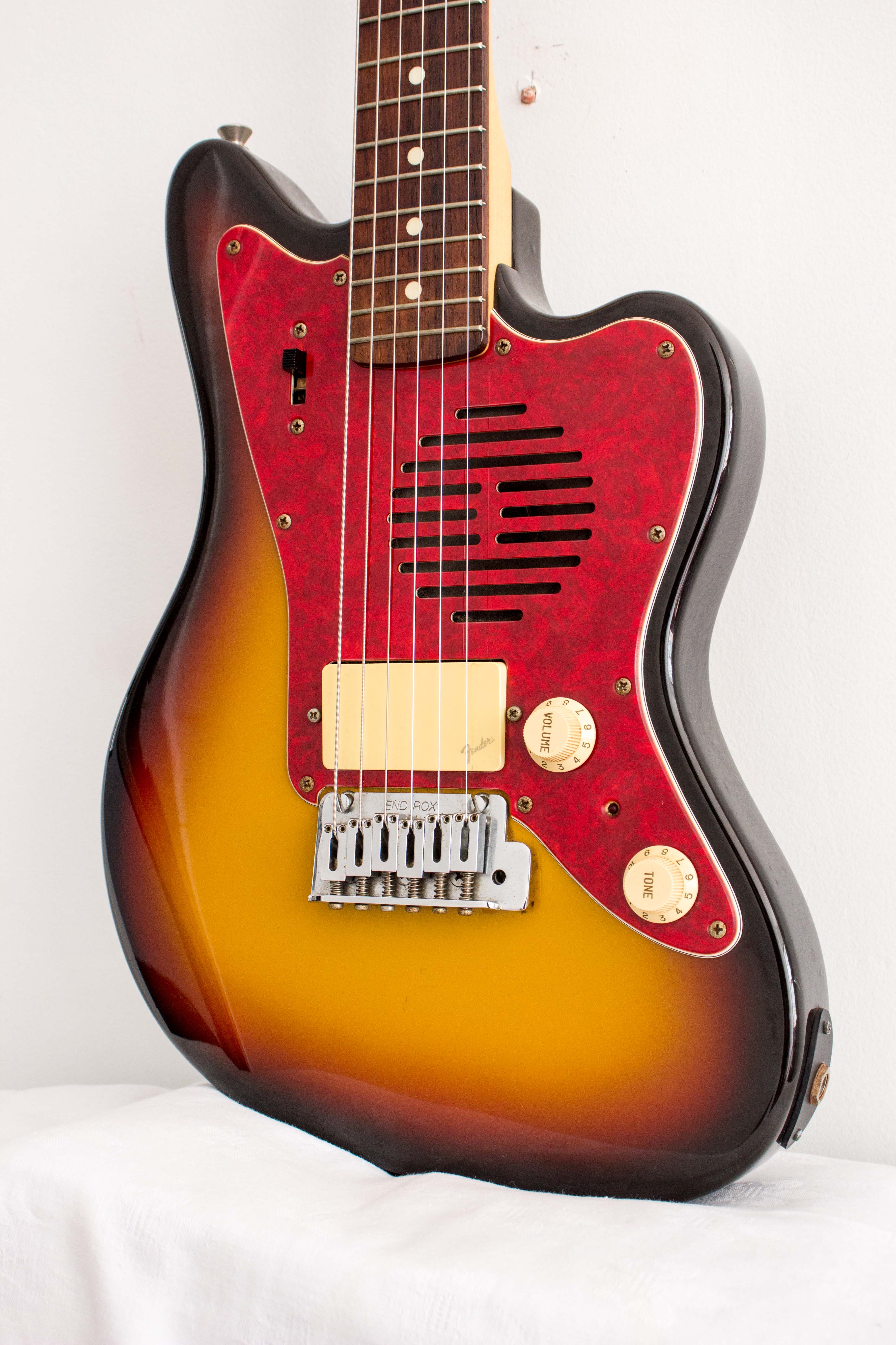 Fender Japan JM-Champ10 Mini Jazzmaster Sunburst 1997 – Topshelf