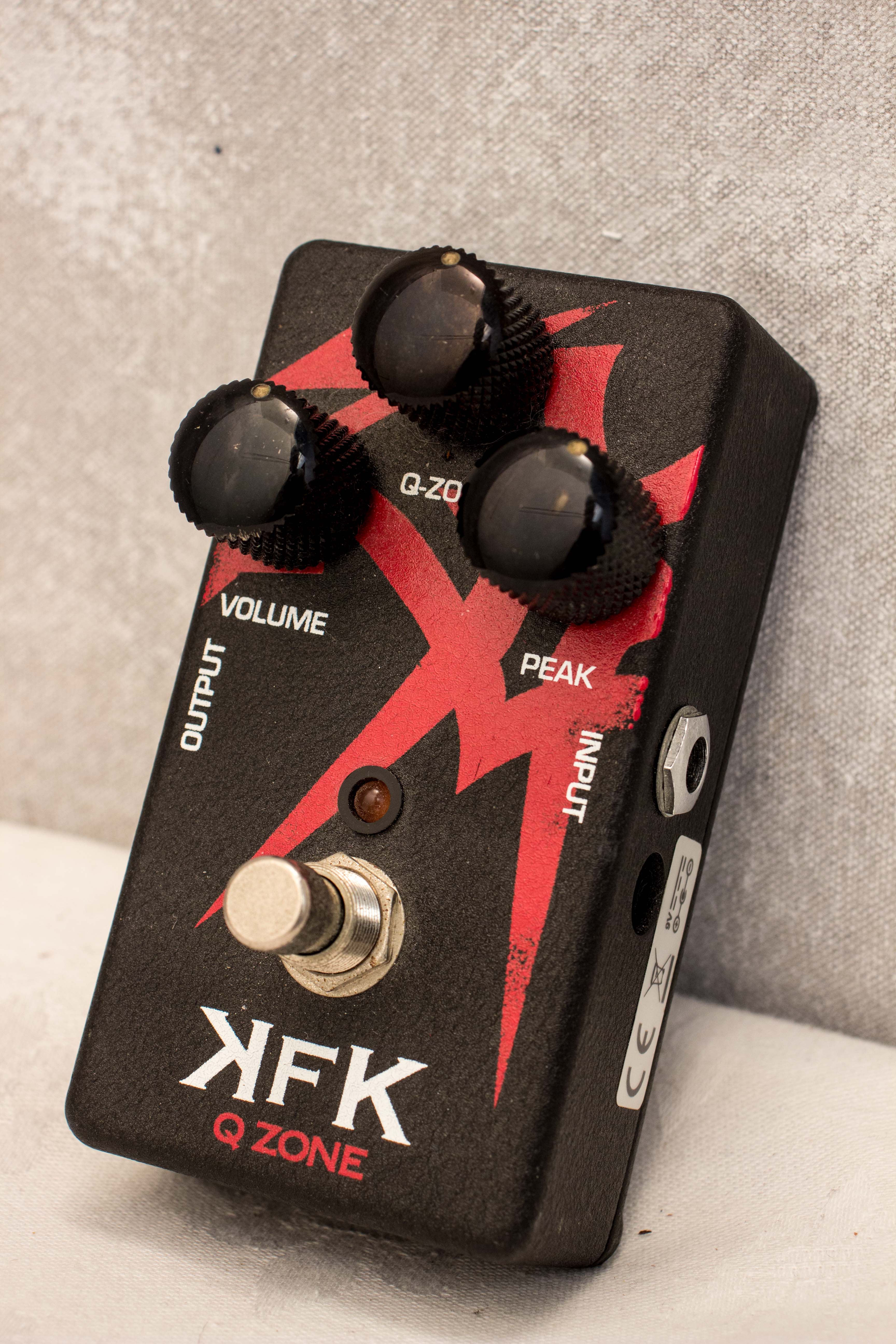 Dunlop KFKQZ1 Kerry King Q Zone Fixed Wah Pedal – Topshelf Instruments