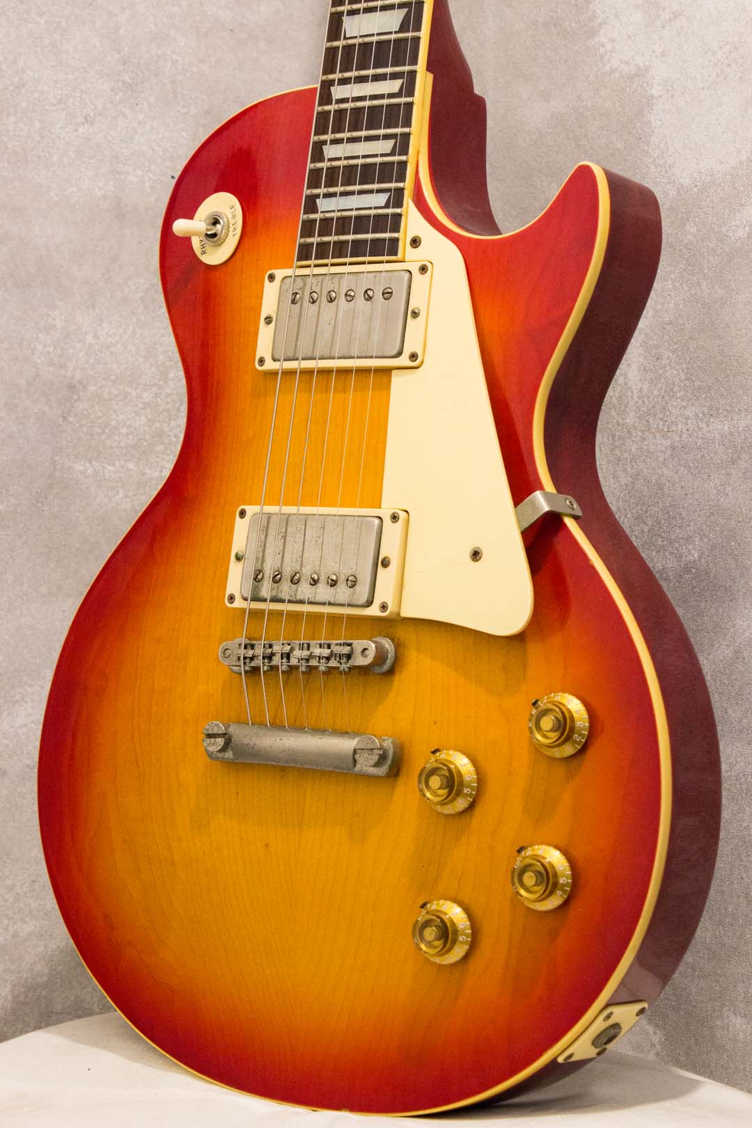 Greco EG700 Super Sounds Cherry Sunburst 1981 – Topshelf Instruments