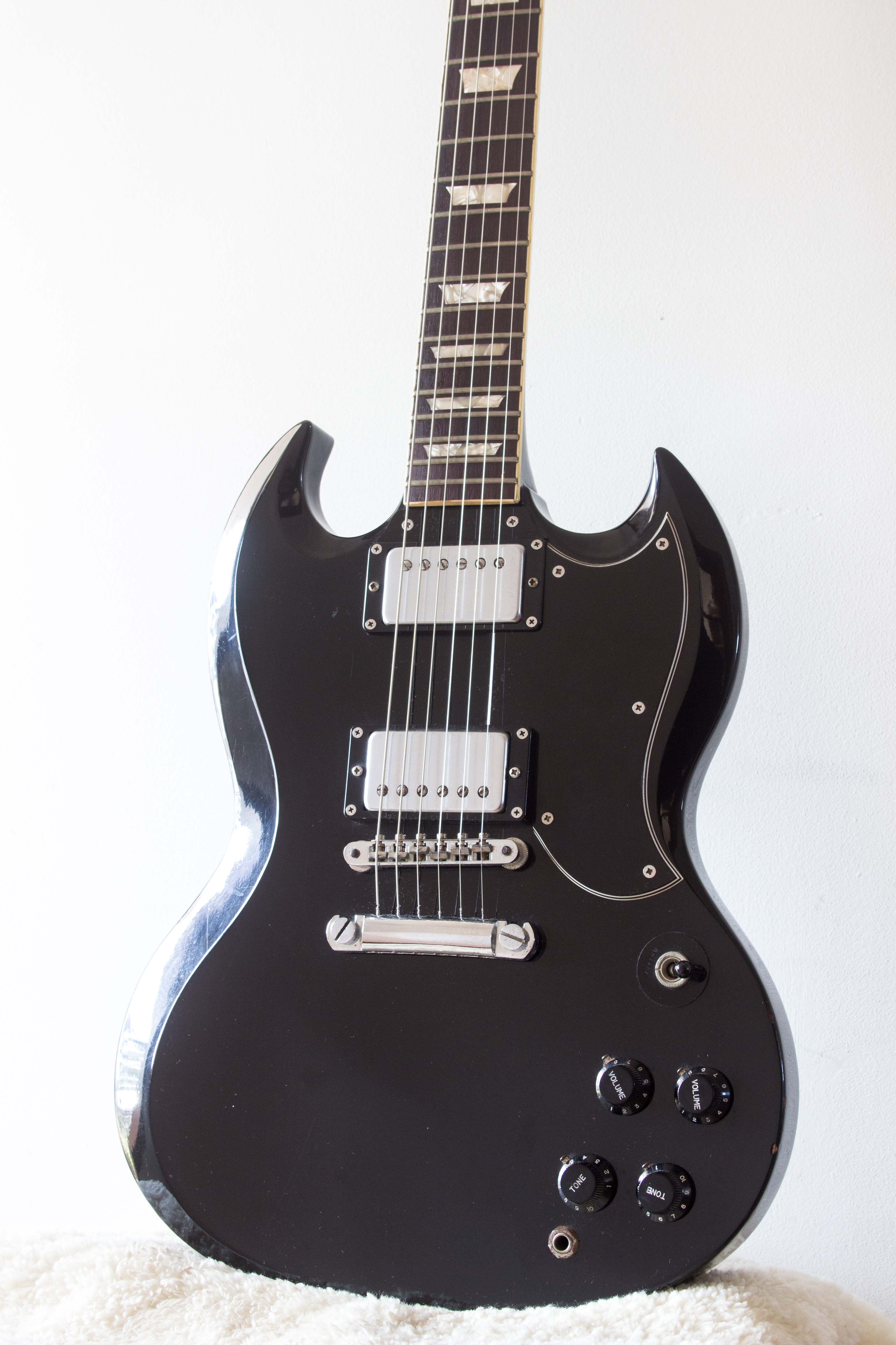 Greco ? マツモク SG EB タイプ Greco EB-270 MIJ 1970s Japan Electric Bass - Cherry Red – GrunSound