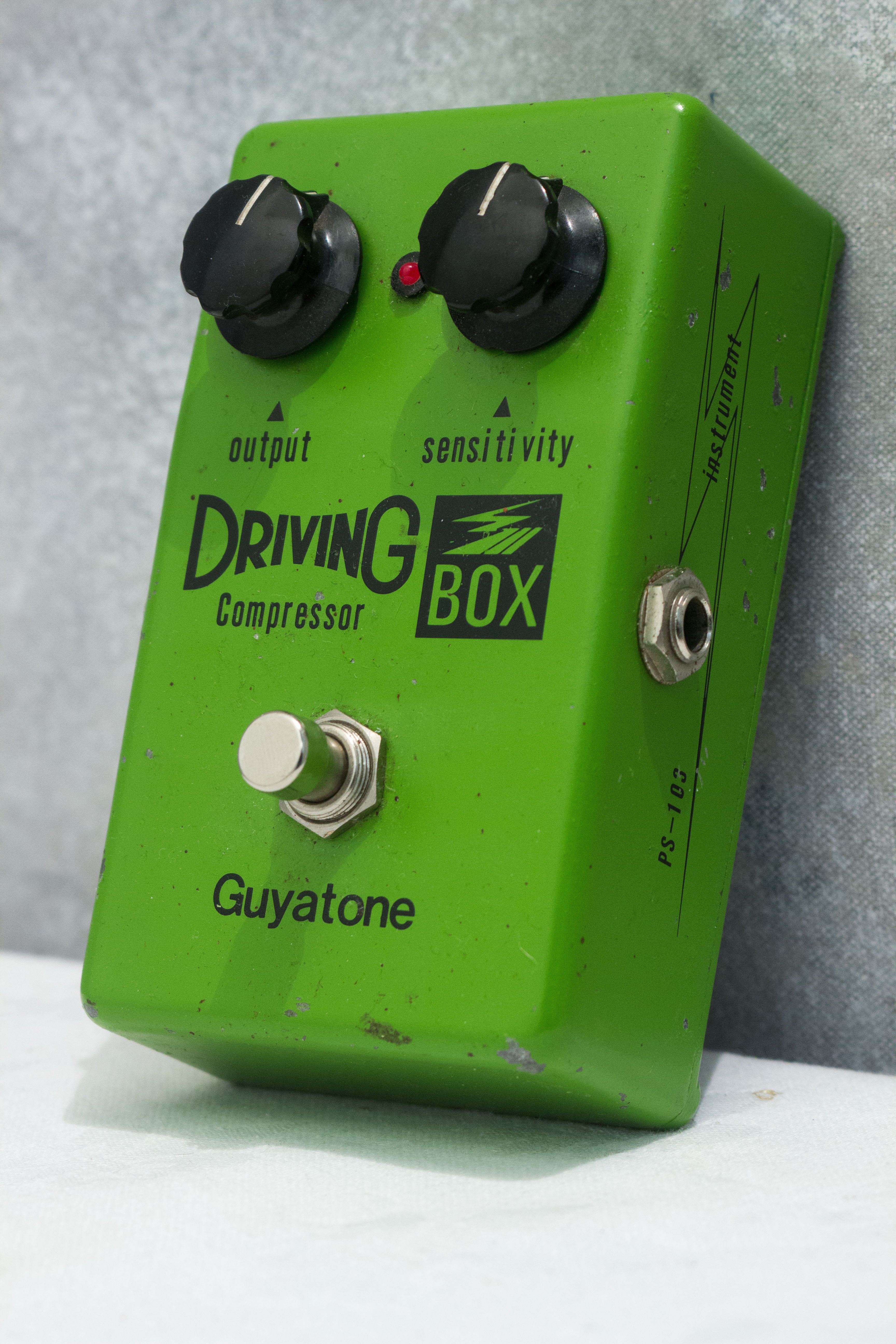 Guyatone PS-103 DRIVING BOX Compressor 豪奢な - ギター