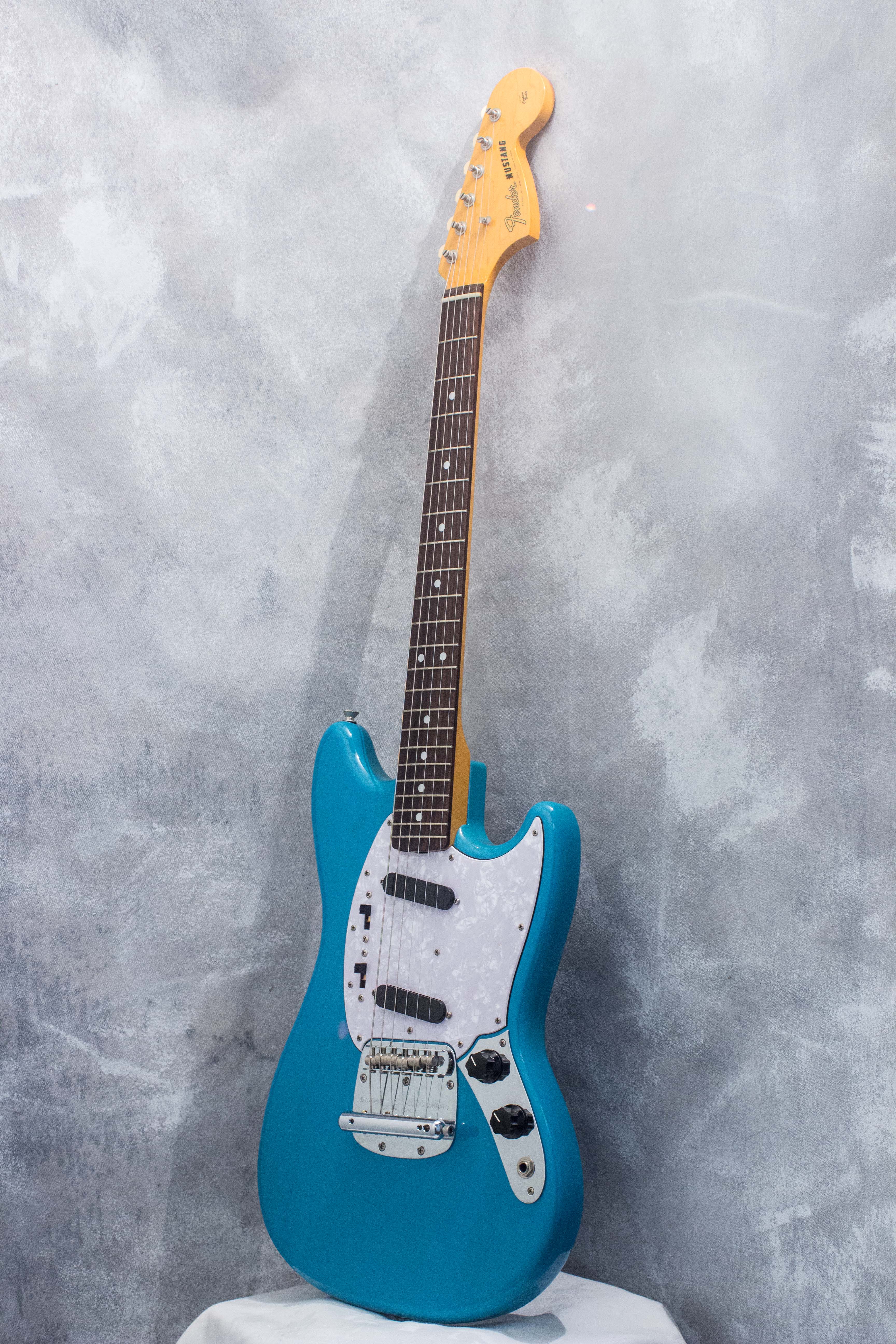 Fender Japan MUSTANG MG65-86 VMH S0シリアル Fender Japan Mustang MG65-86 Electric Guitar Crafted in