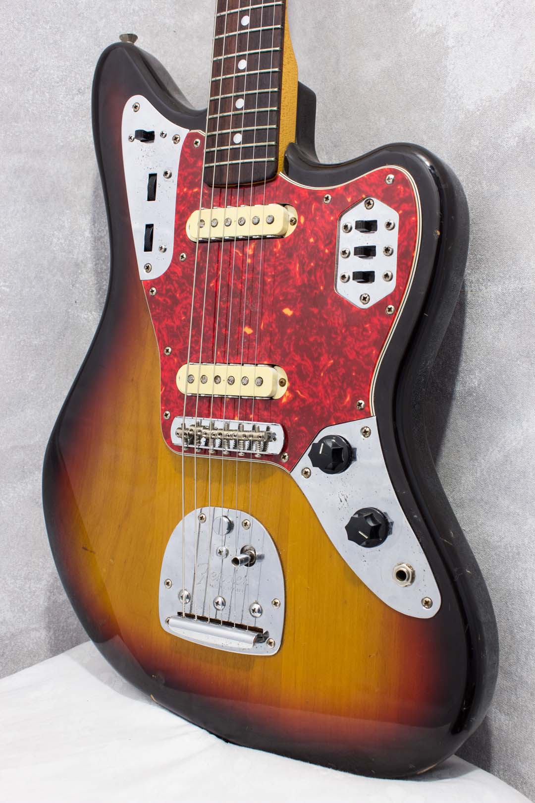 Fender Japan Jaguar JG66-85 Sunburst 1998 – Topshelf Instruments